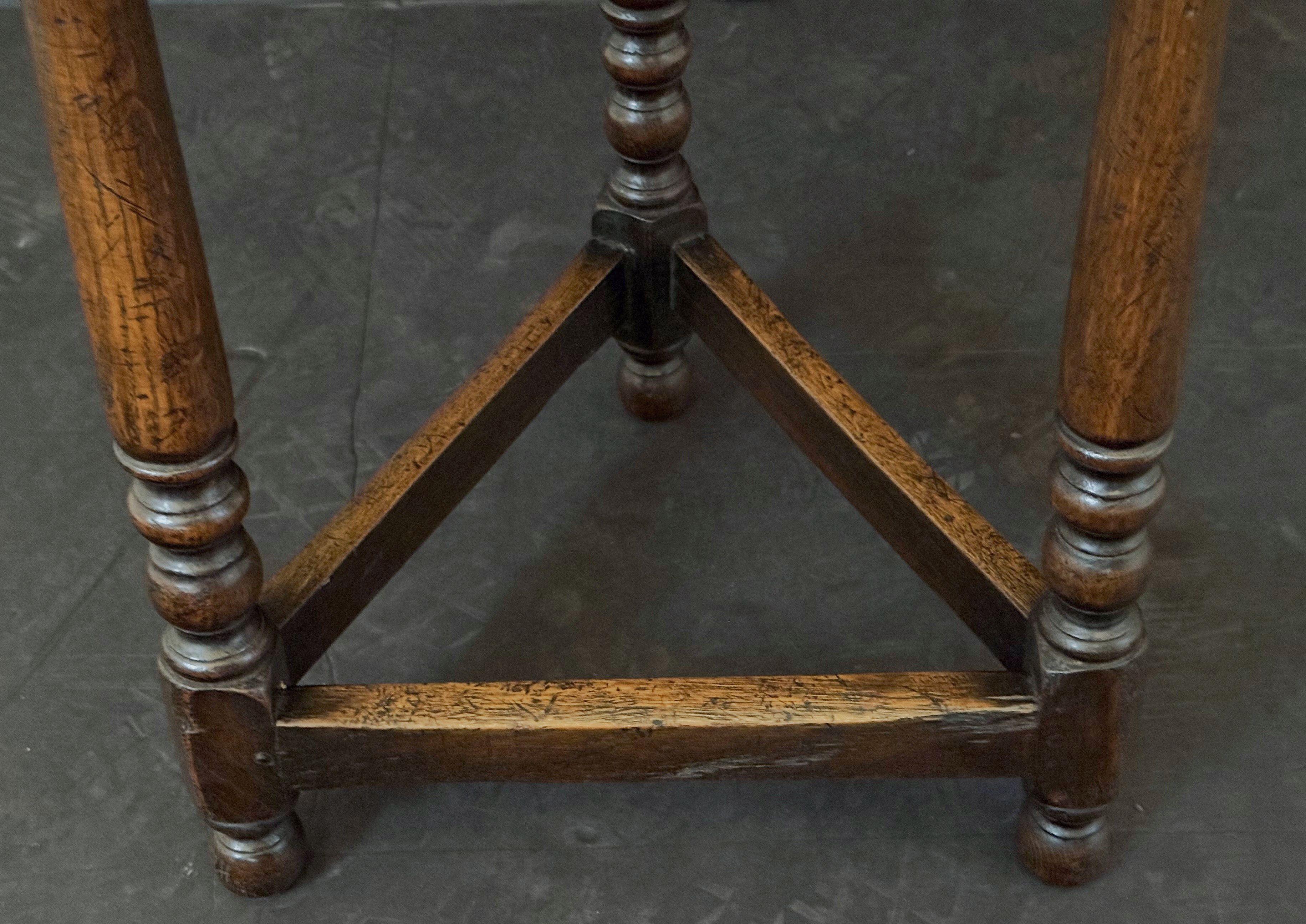 19th Century English Cricket Table of Oak from the Georgian Era For Sale