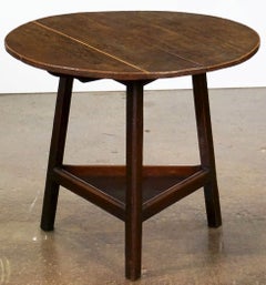 English Cricket Table of Oak with Fold-Down Leaf