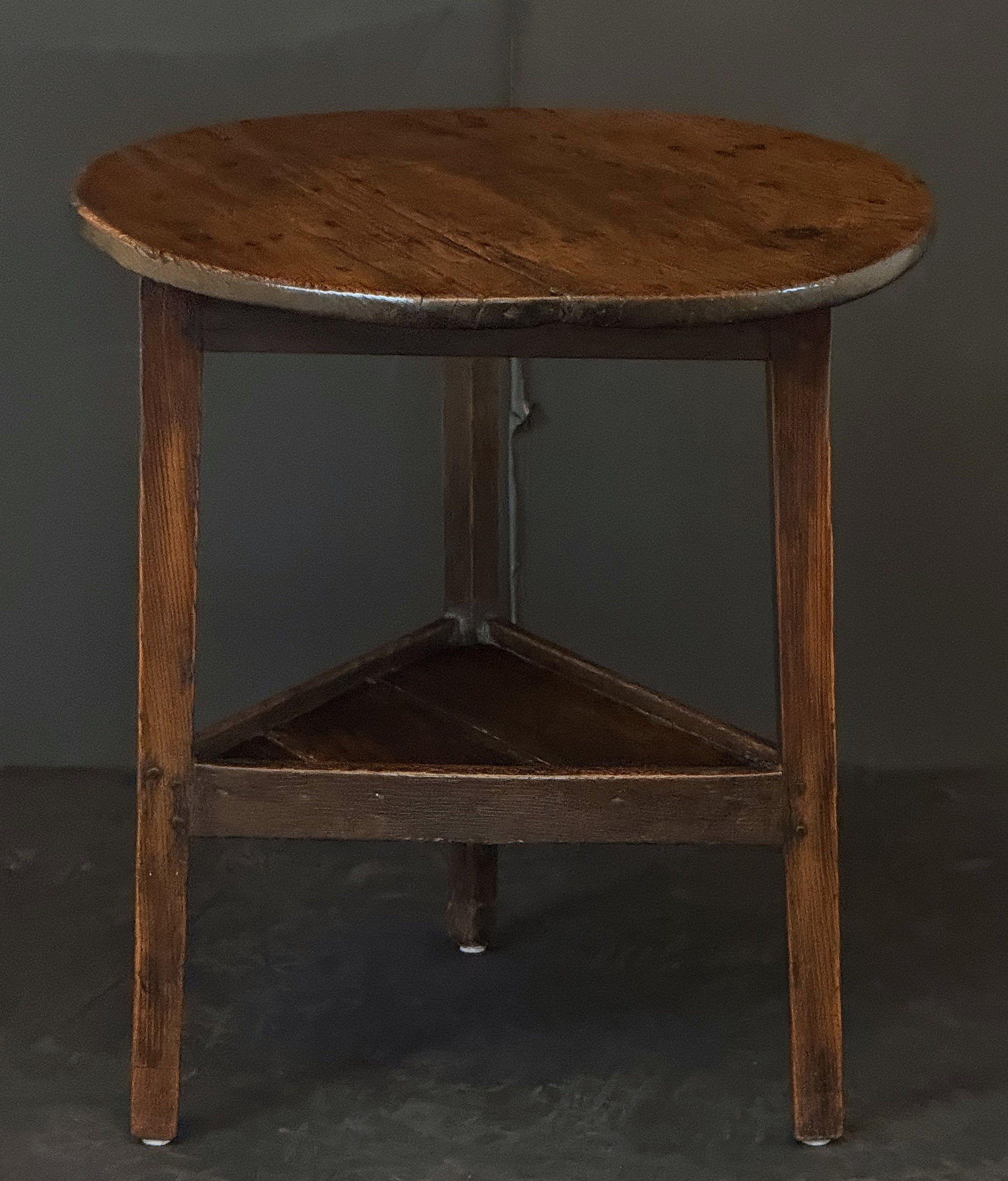 Rustic English Cricket Table of Patinated Oak from the Georgian Era For Sale