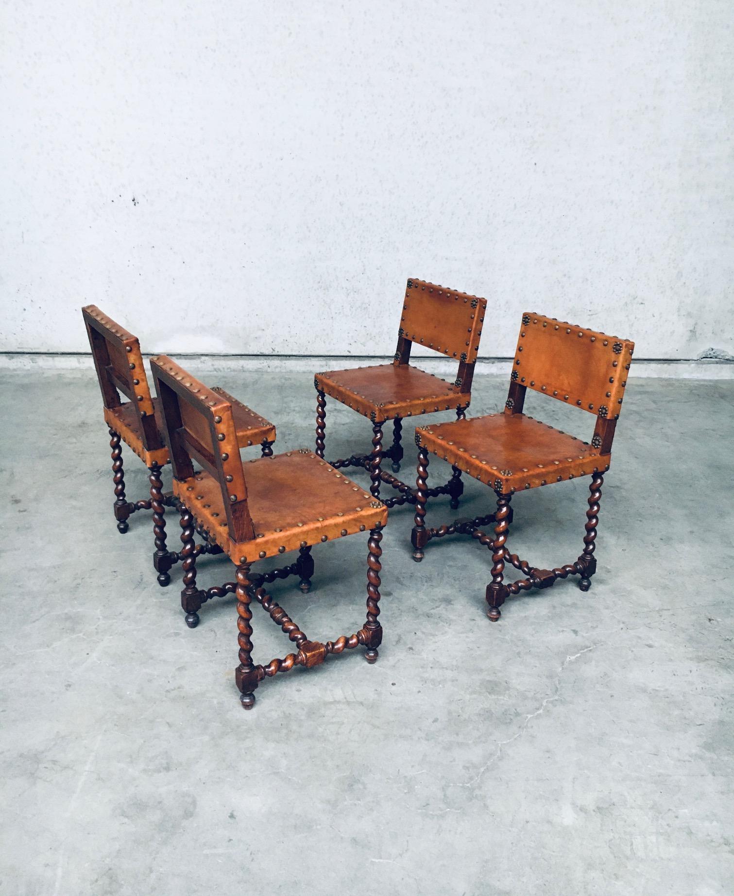 English Cromwellian Style Tan Leather & Oak Side Chairs, Early 1900s In Good Condition For Sale In Oud-Turnhout, VAN