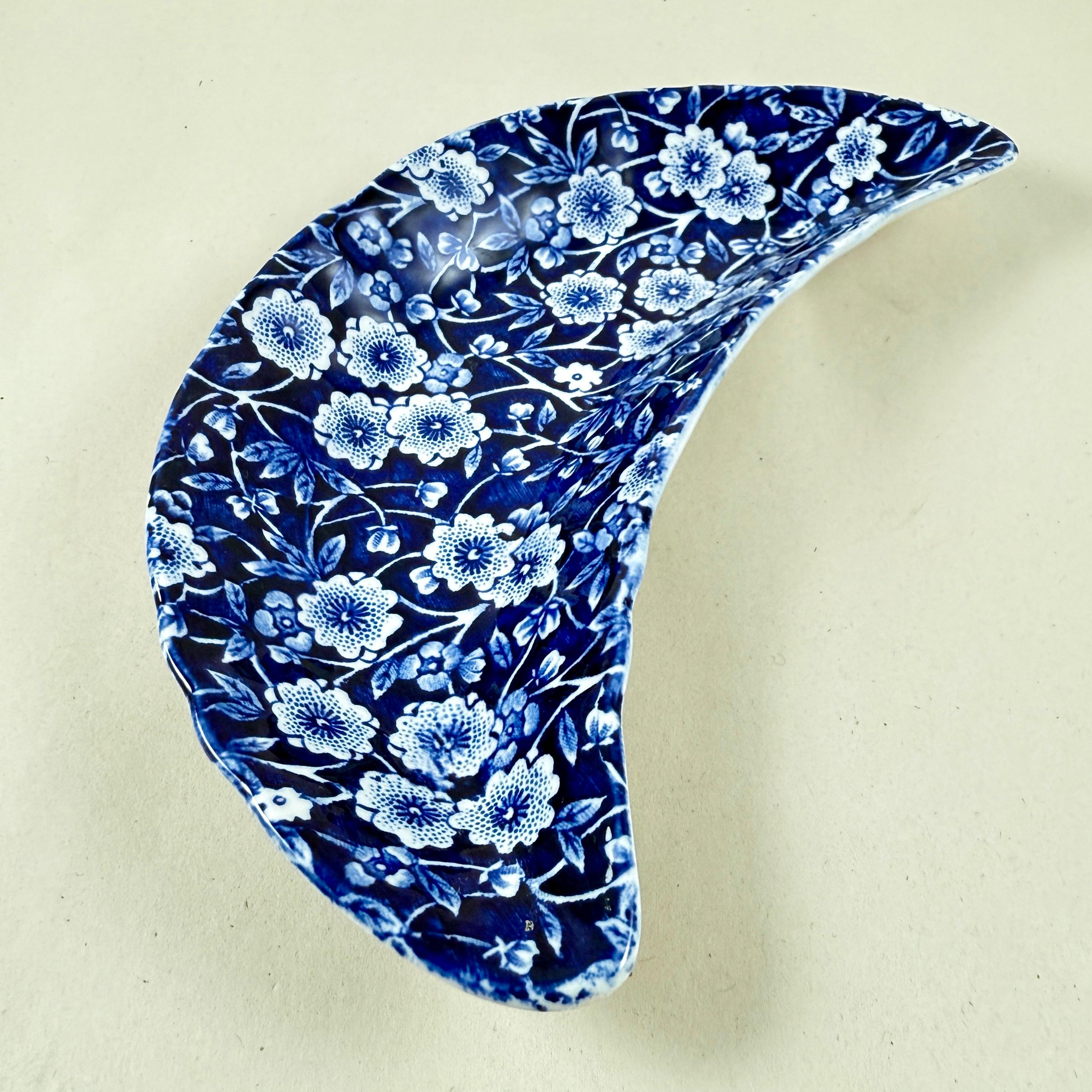 Glazed English Crownford China Blue Calico Bone Dish For Sale