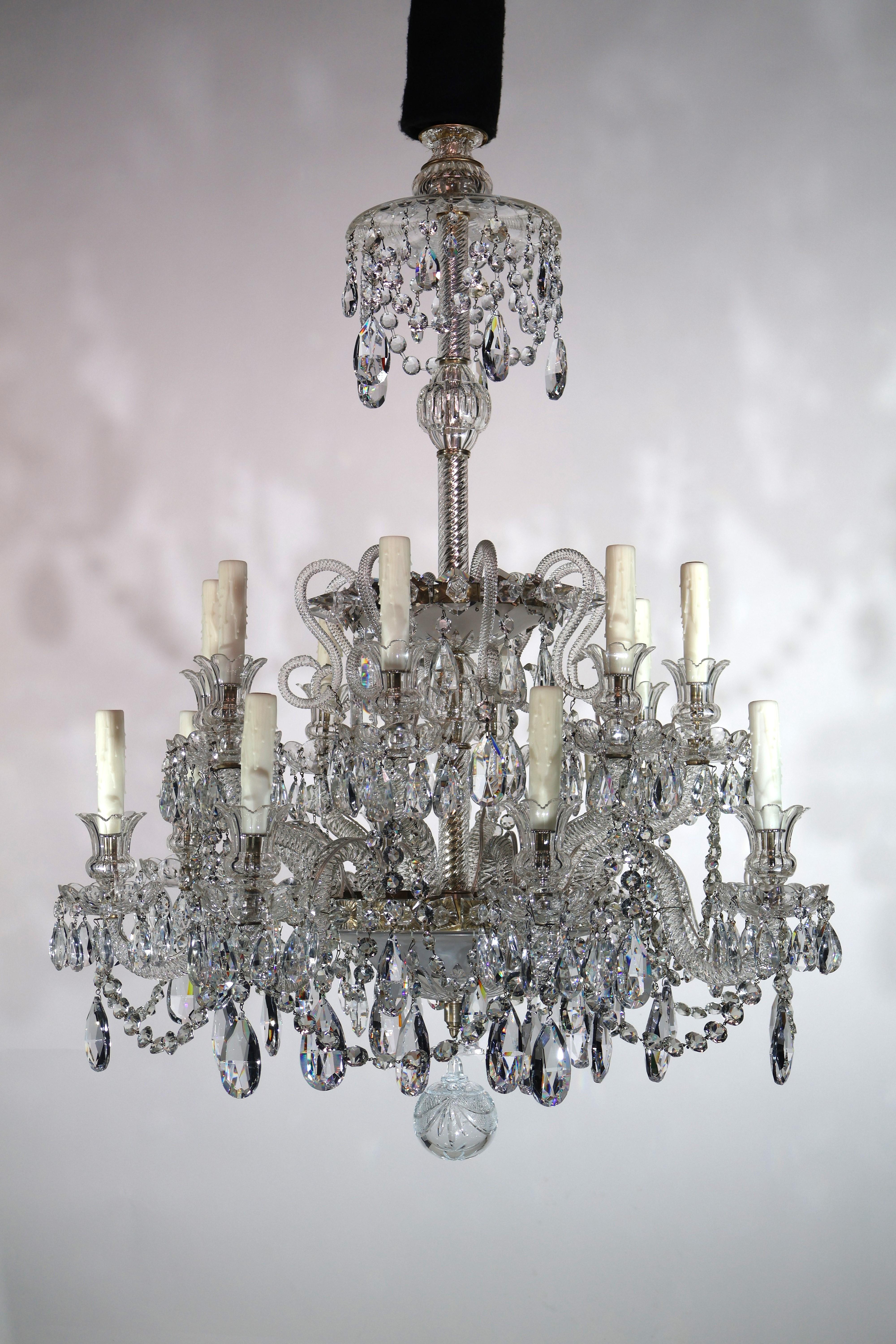 Lampadario di cristallo inglese in vendita 1