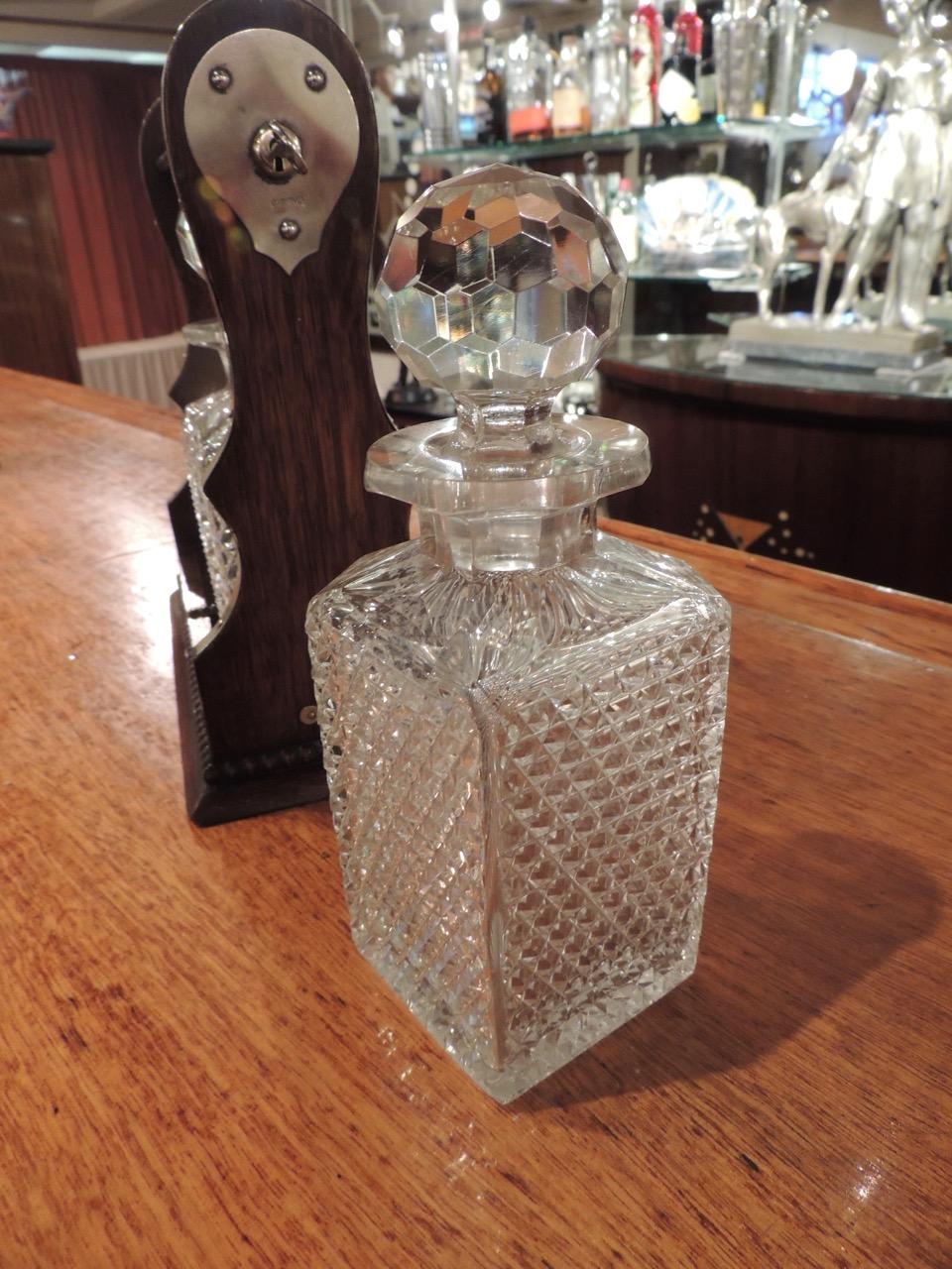 English Crystal Tantalus in Locked Wooden Case by Rodolfo Eisler For Sale 2