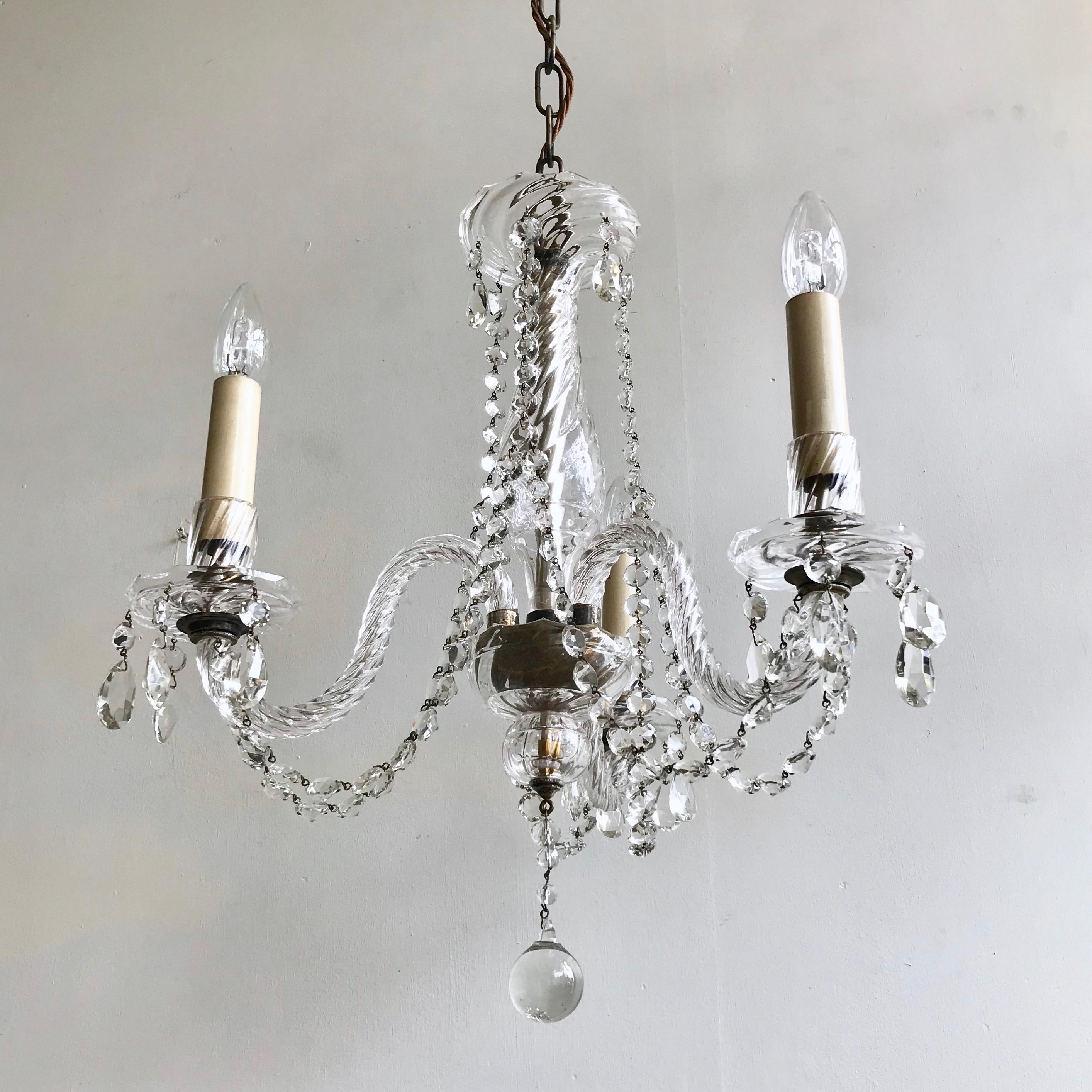 English Cut Crystal Chandelier with Crystal Swags In Excellent Condition In Stockport, GB