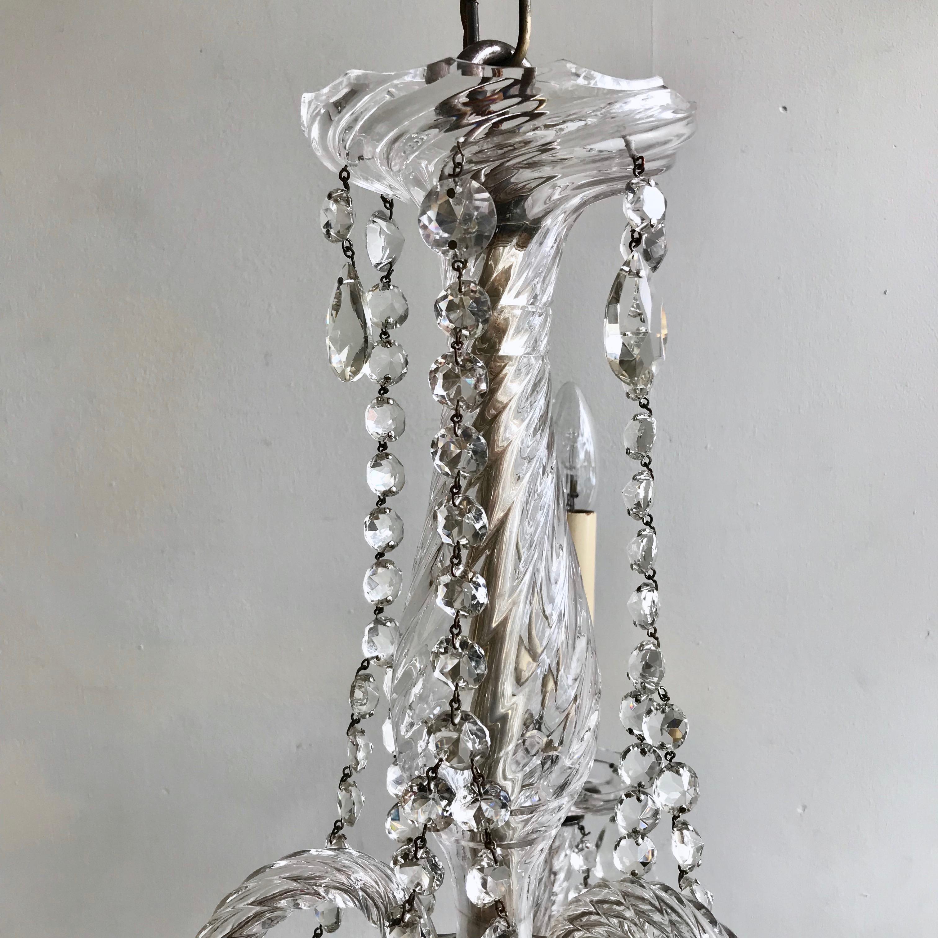 Late 19th Century English Cut Crystal Chandelier with Crystal Swags