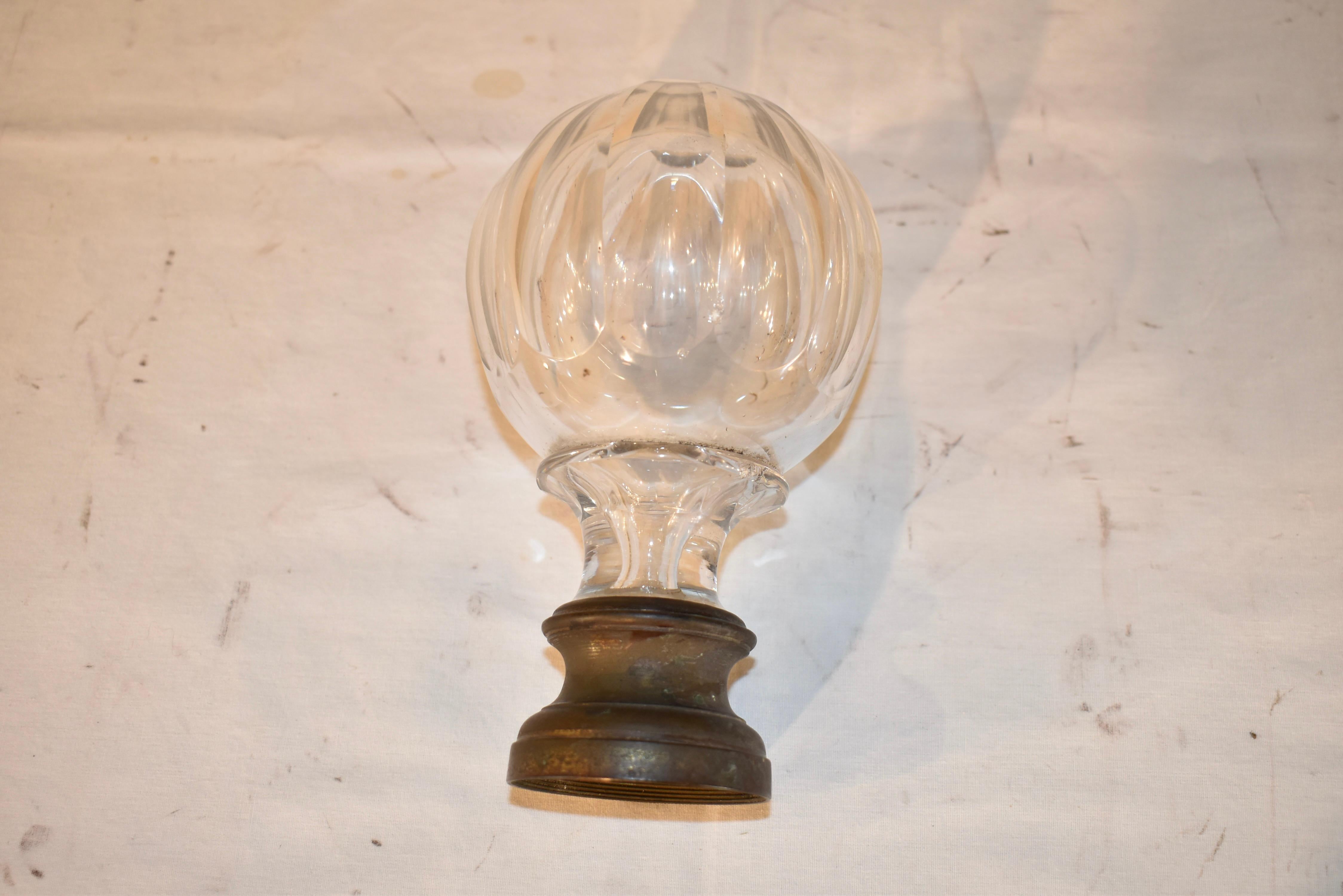 English Cut Crystal Newel Post on a Cast Bronze Base For Sale 1