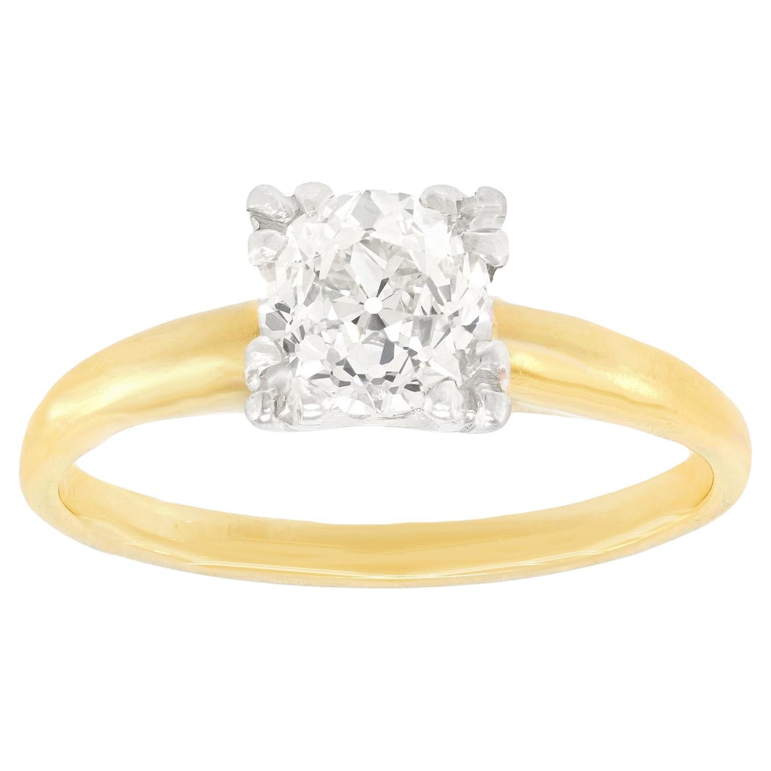 Bague de fiançailles en diamant taillé à l'anglaise en vente