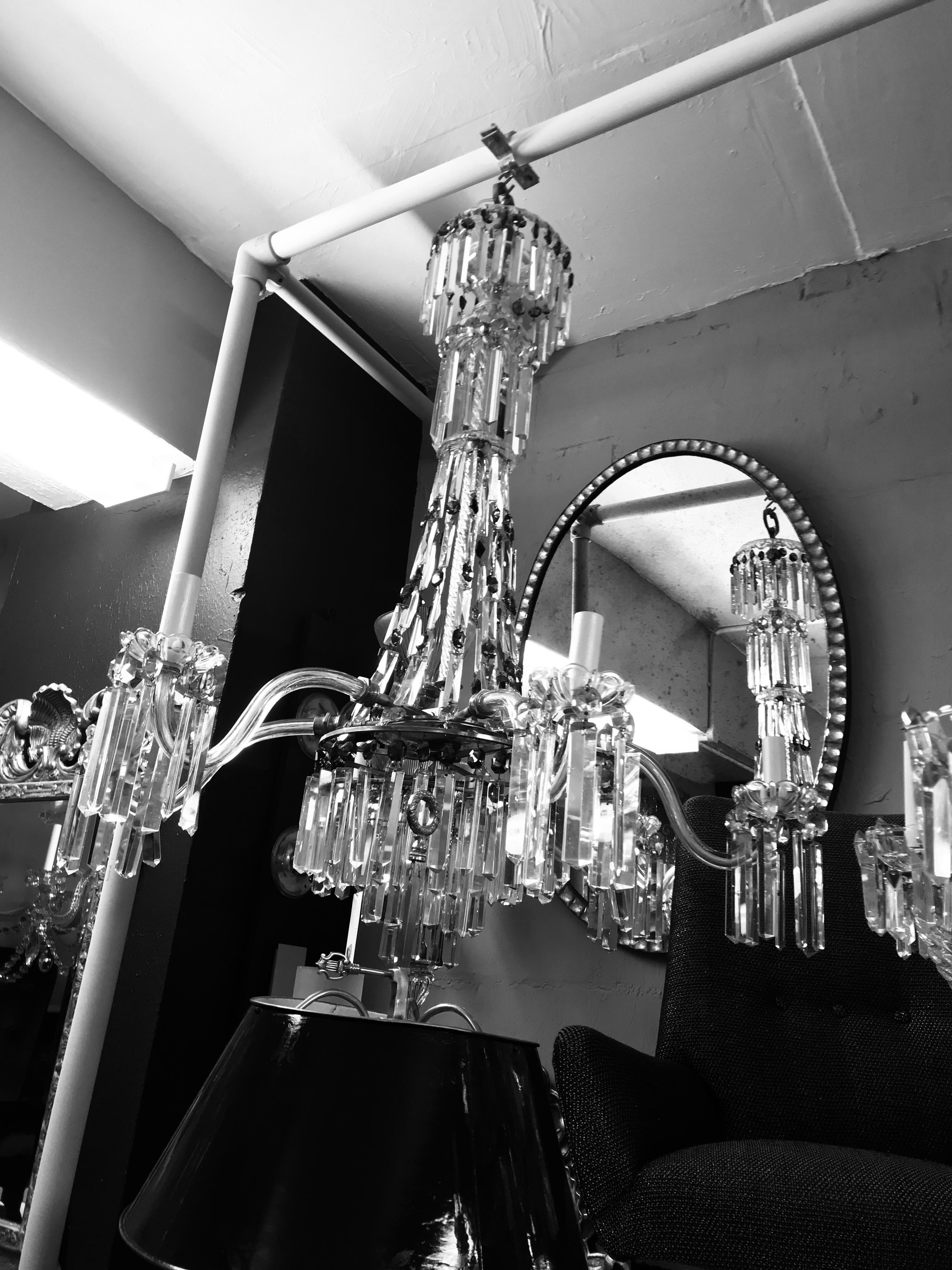 English Cut-Glass Chandelier In Excellent Condition In London, GB