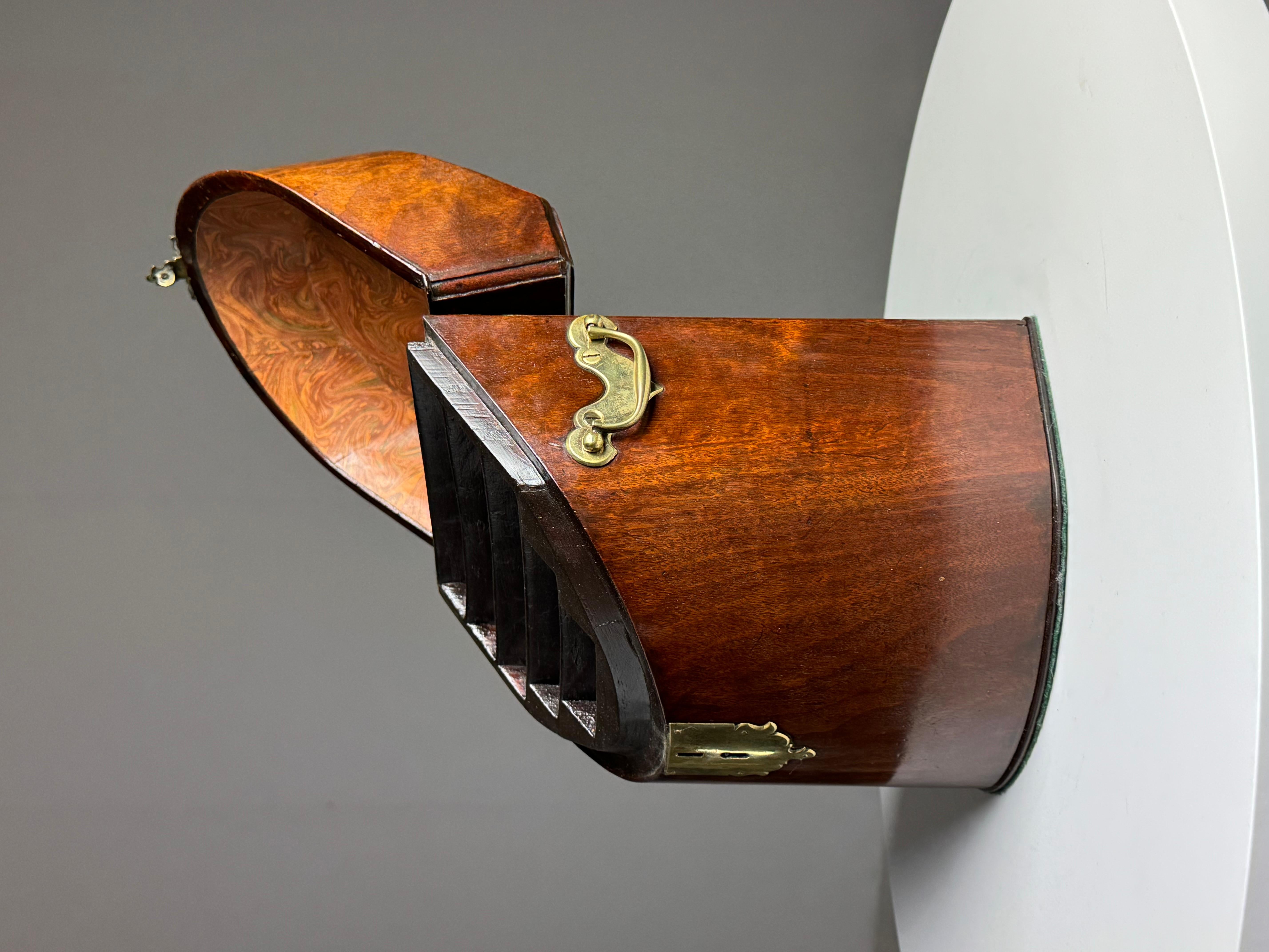 Portacartas de cuchillería inglesa Siglo XVIII en venta 9