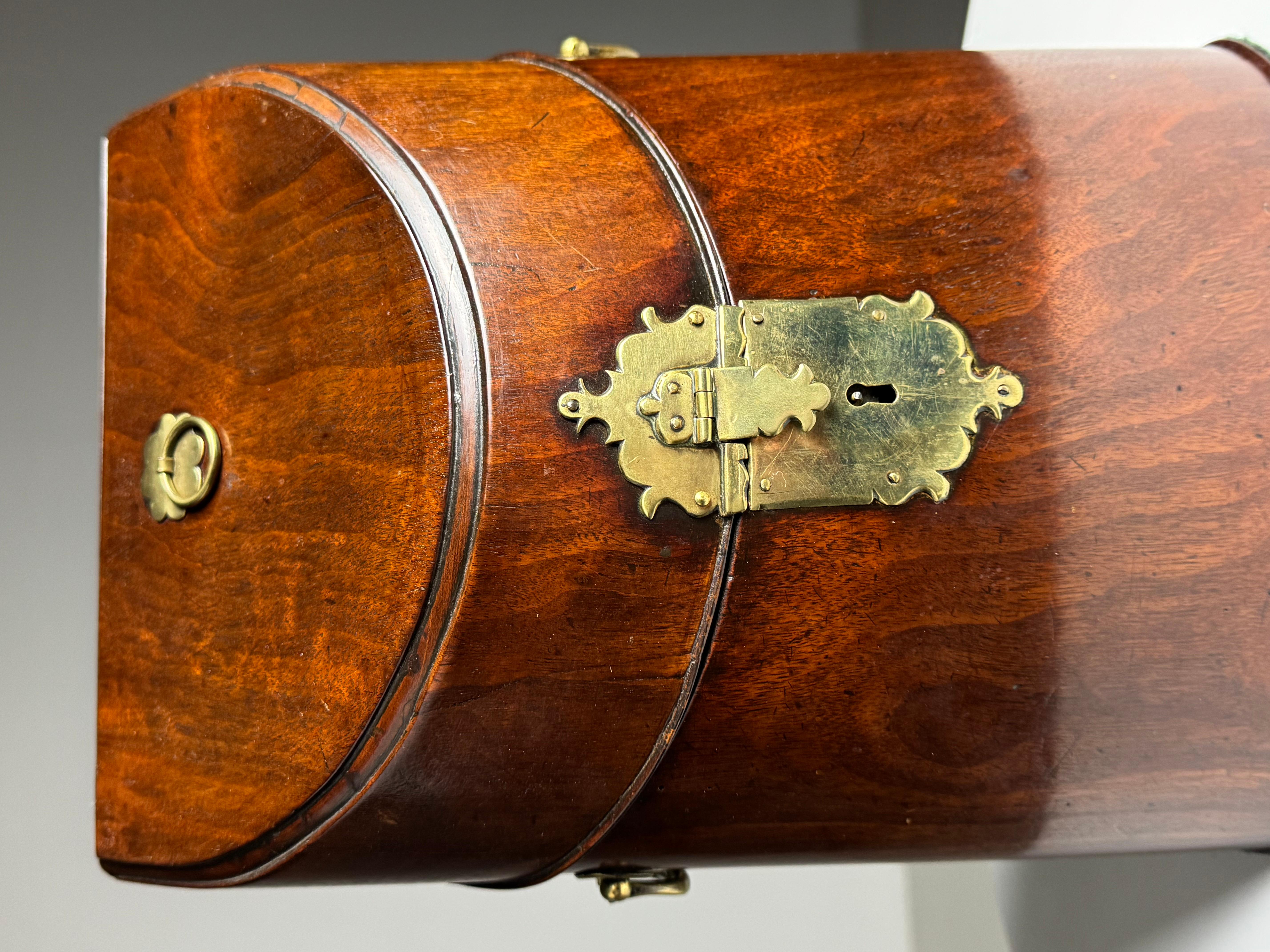 Portacartas de cuchillería inglesa Siglo XVIII siglo XVIII y antes en venta