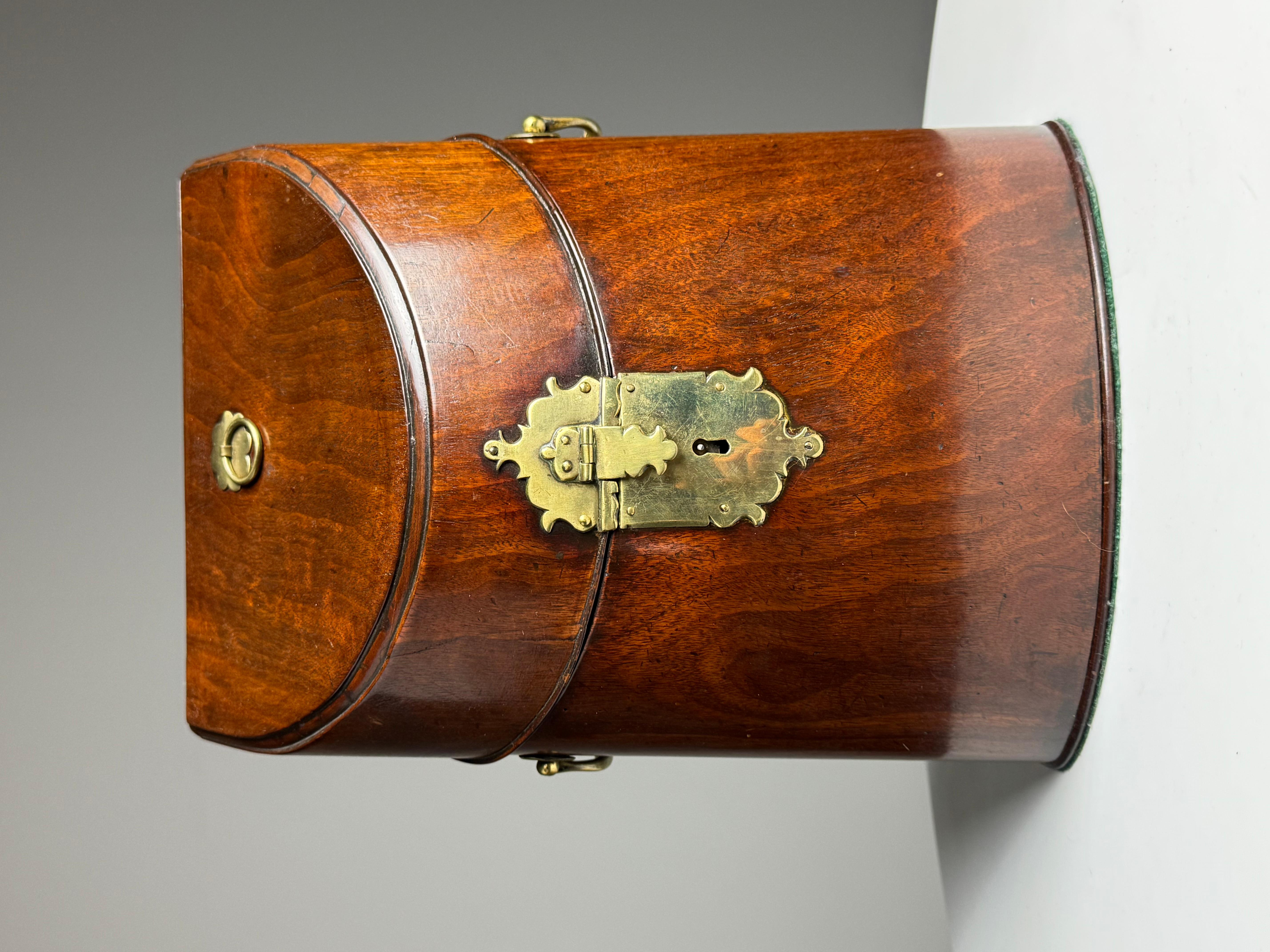 Portacartas de cuchillería inglesa Siglo XVIII Caoba en venta