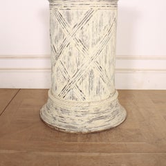 Socle de sculpture cylindrique anglais