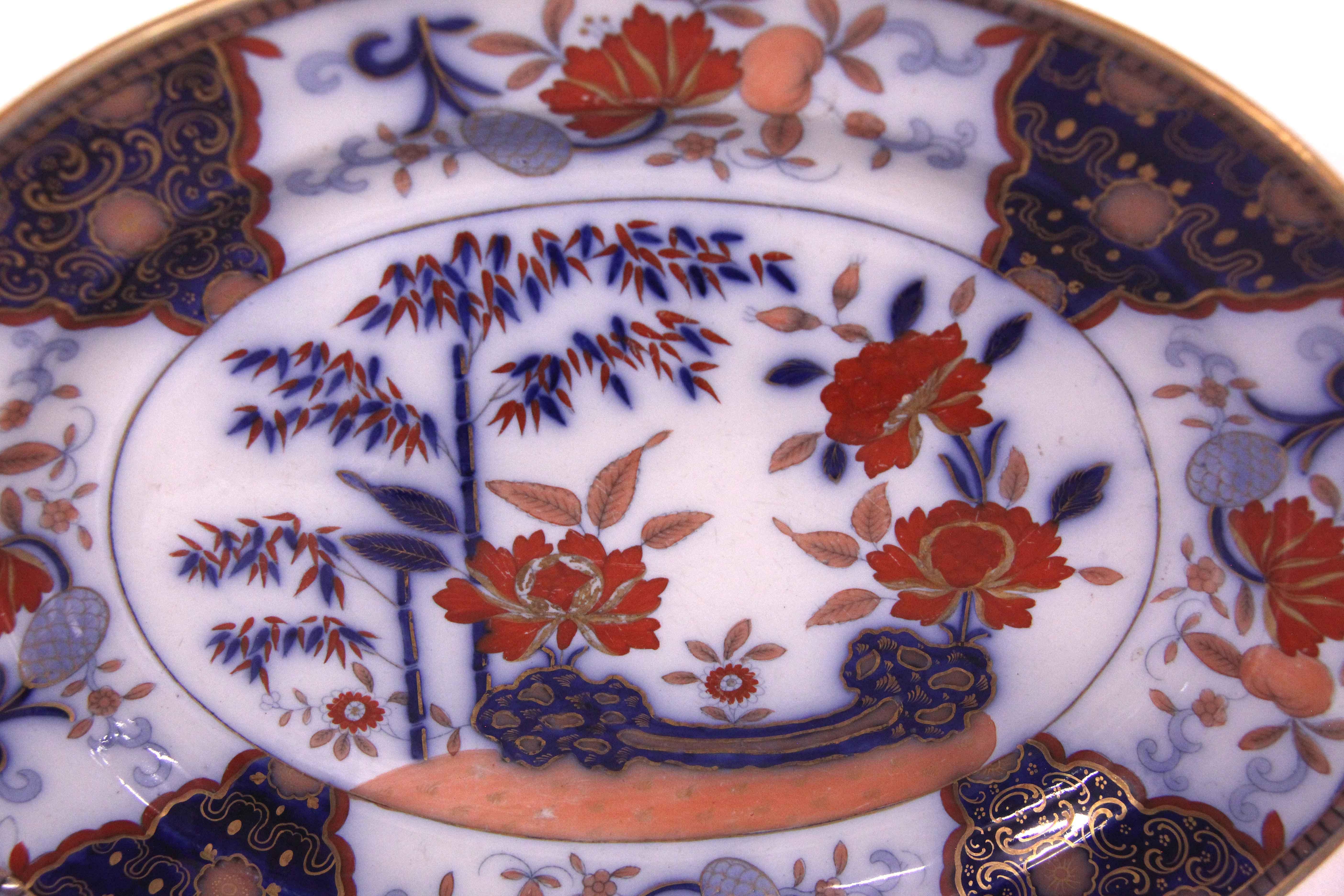 English Davenport Flow Blue Ironstone Platter In Good Condition For Sale In Wilson, NC