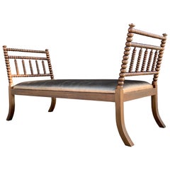 English Daybed with Turned Wood Frame