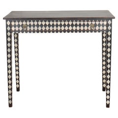 Table de lampe décorée à l'anglaise