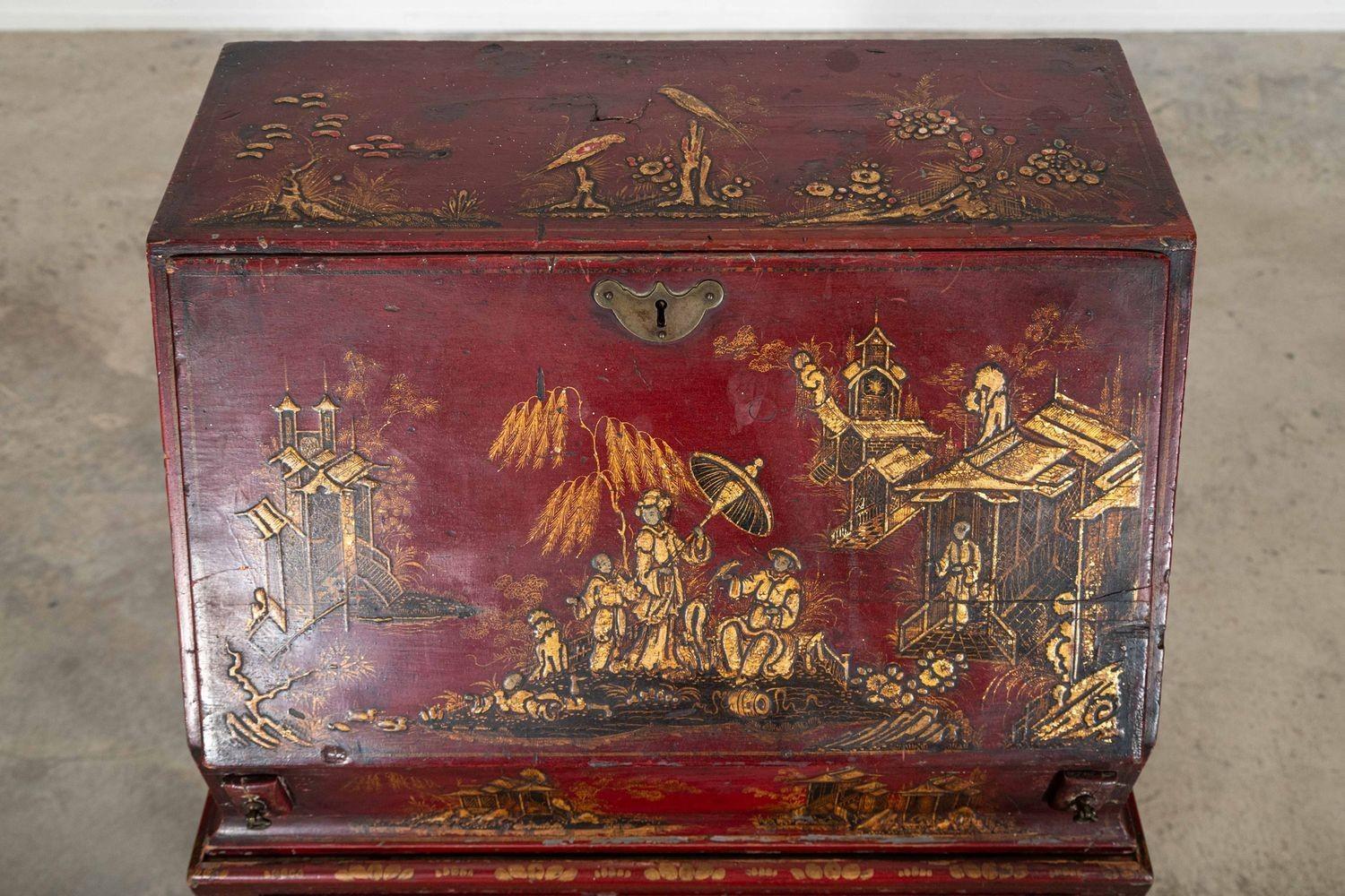 Scrittoio decorativo inglese Chinoiserie Bureau in vendita 6
