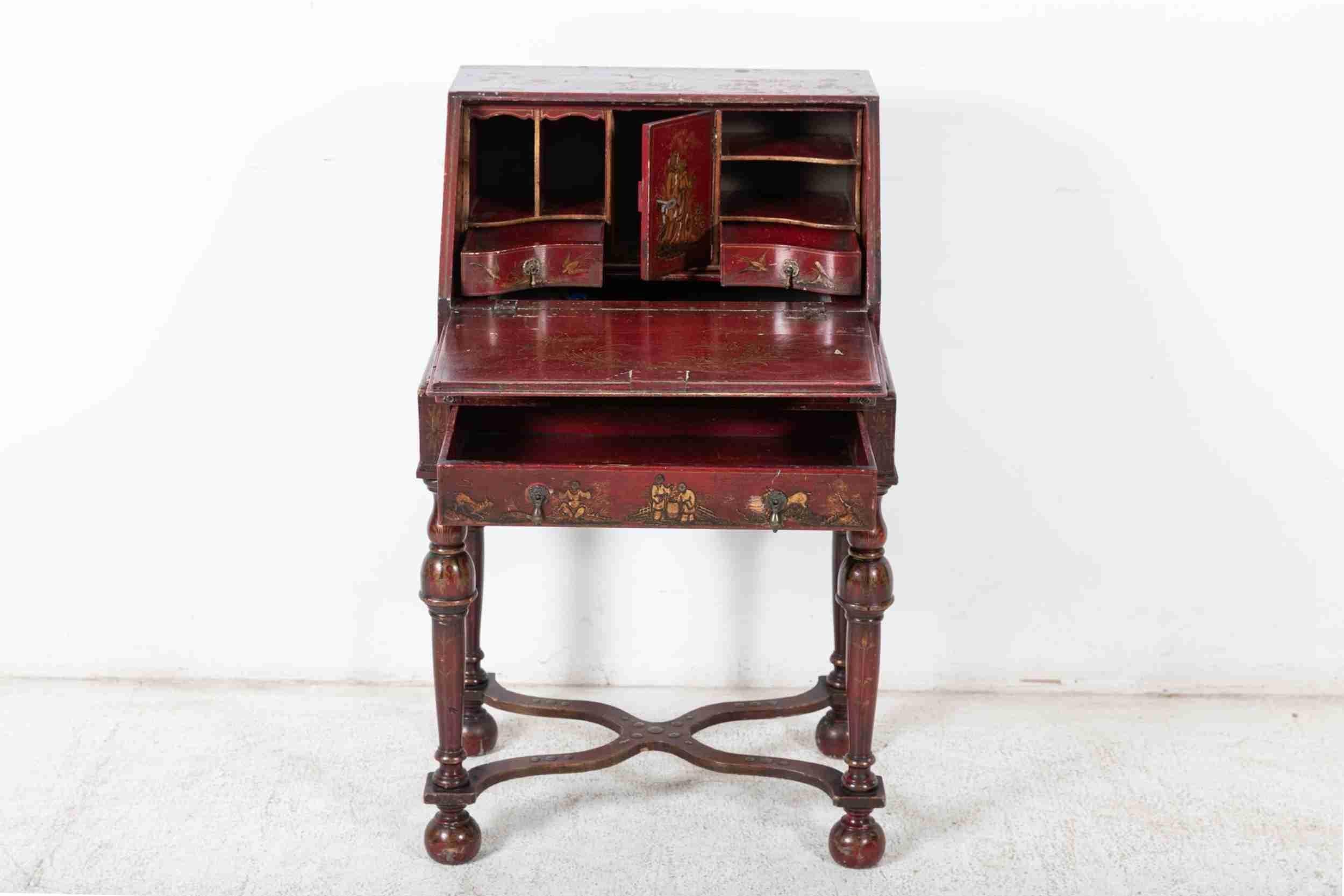 English Decorative Chinoiserie Bureau Writing Desk For Sale 1