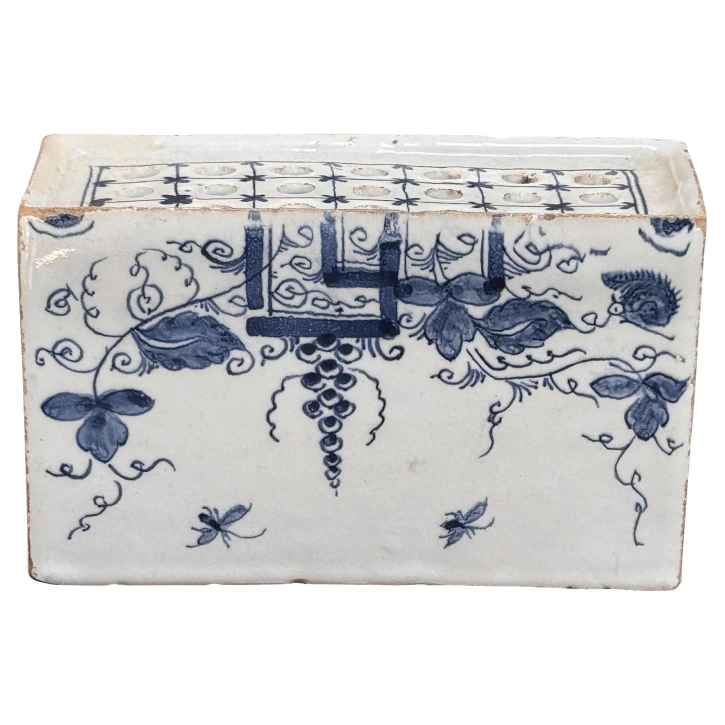 Mattone inglese a forma di fiore di Delft, 1760 ca.