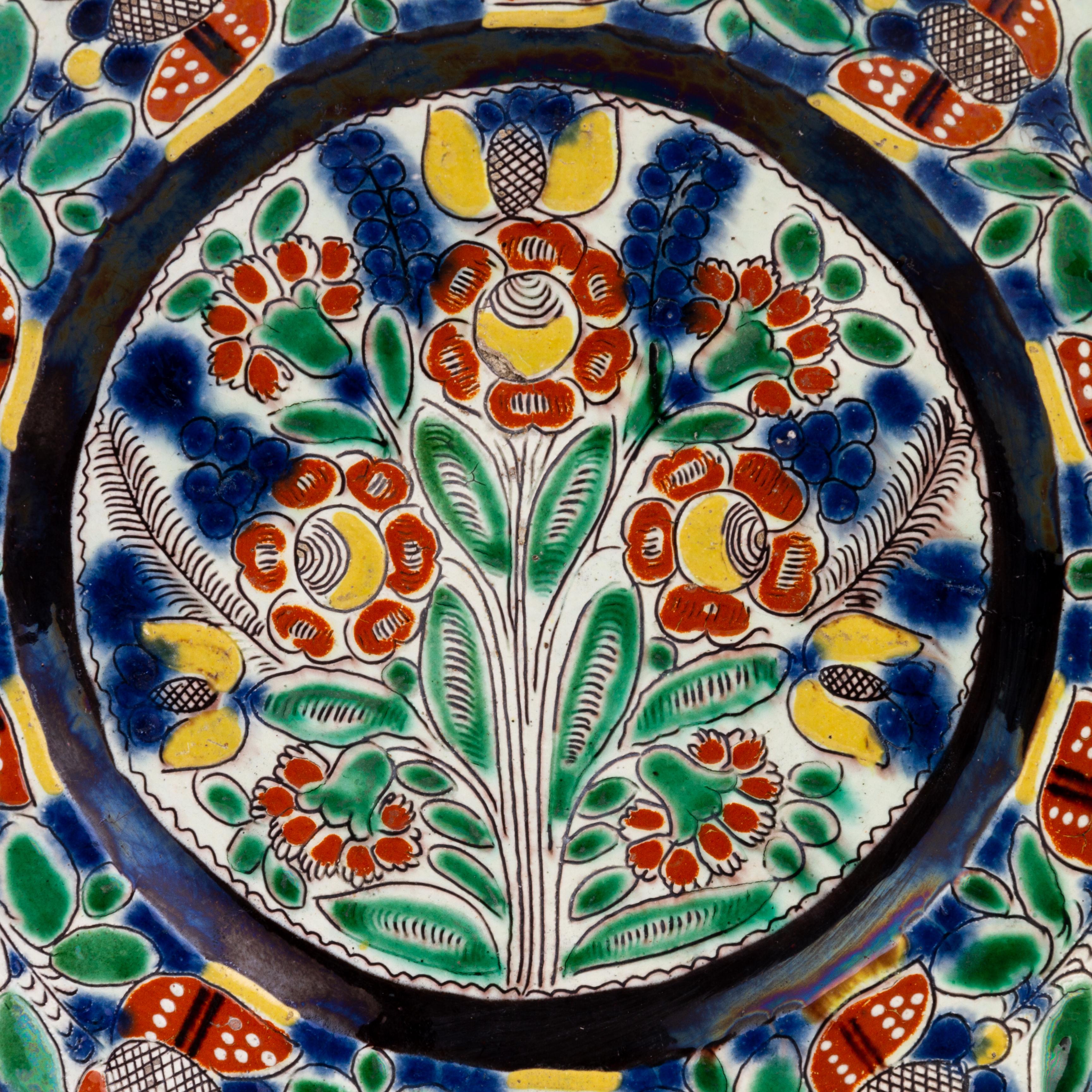 Assiette polychrome en Delftware anglais 18ème siècle
Bon état 
Provenant d'une collection privée.
Expédition internationale gratuite.