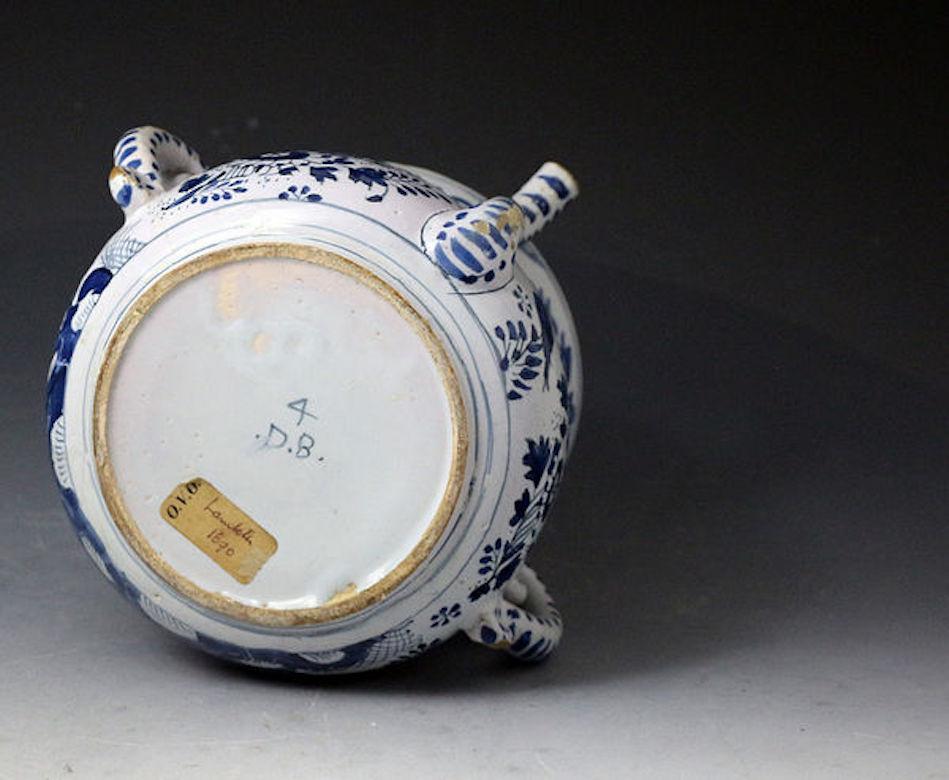 Late 17th Century English Delftware Pottery Blue and White Chinoiserie Decorated Posset Pot