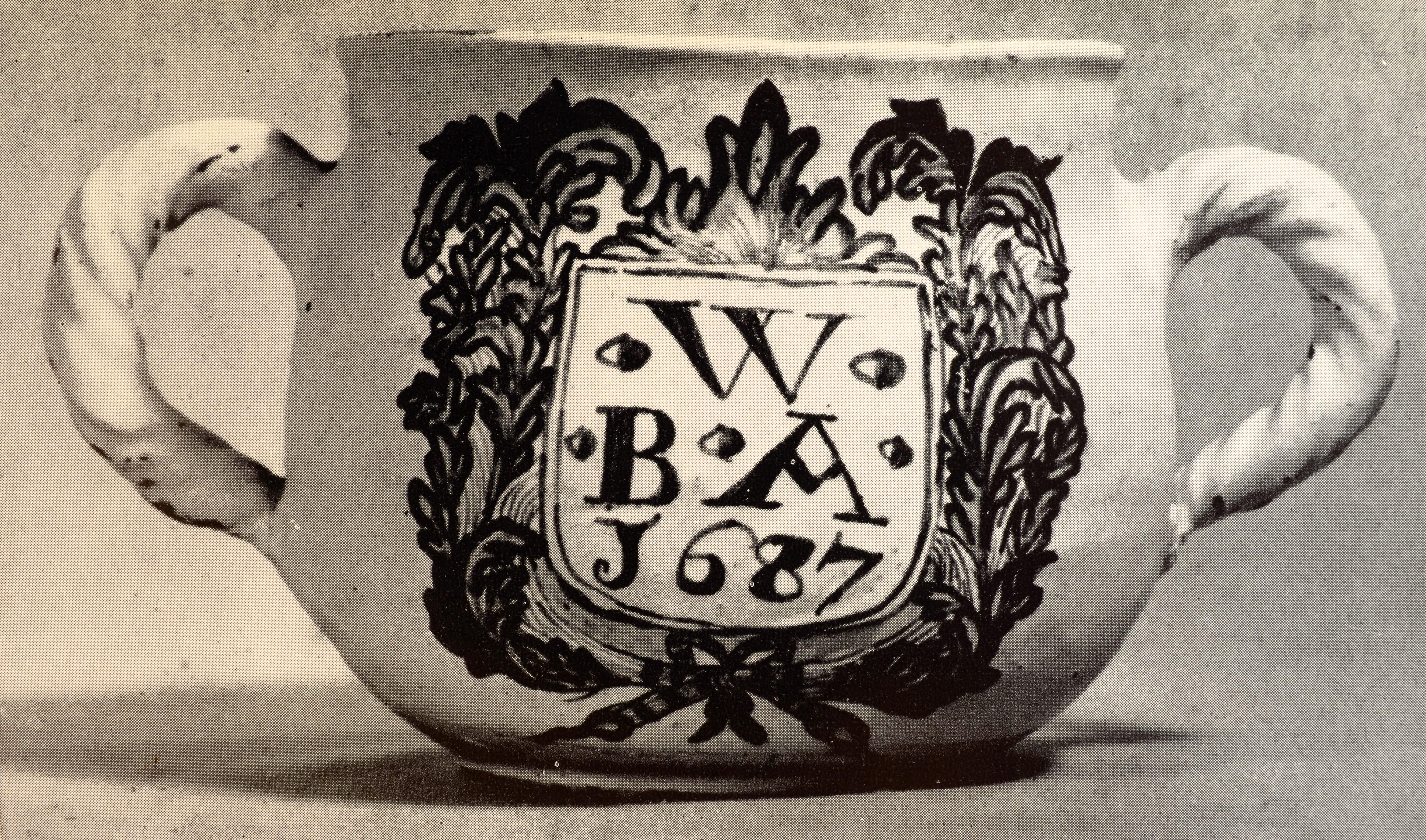 Poterie anglaise en faïence de Delft de la collection Robert Hall Warren, première édition en vente 11