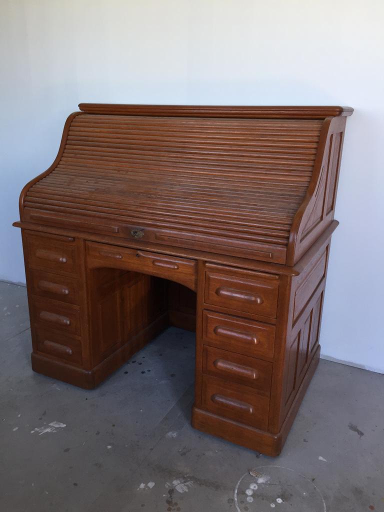 English Desk Oak Wood In Good Condition For Sale In Nice, Paca