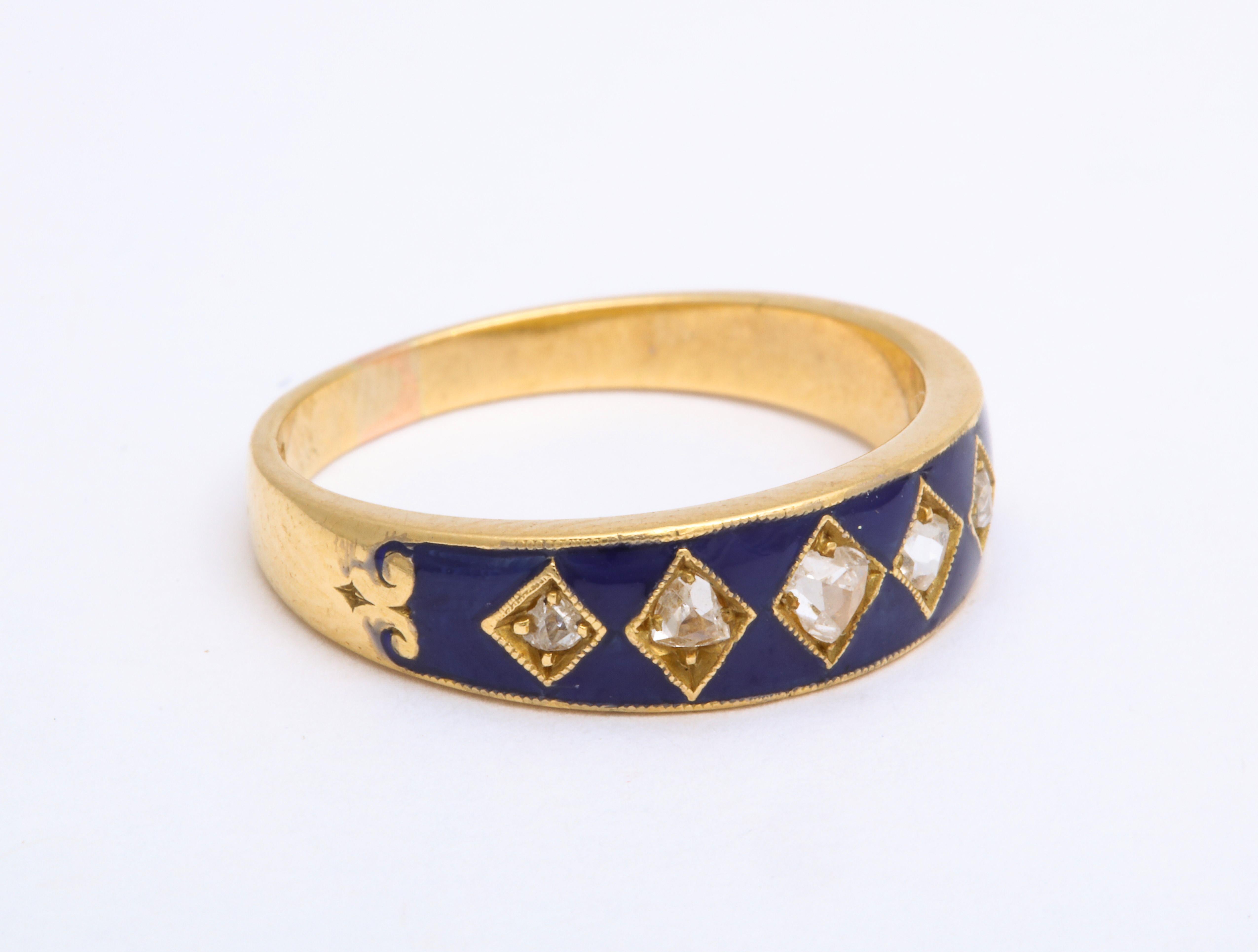 Englischer emaillierter englischer Harlekin-Ring aus 18 Karat Gold mit Diamanten, um 1890 (Briolette) im Angebot