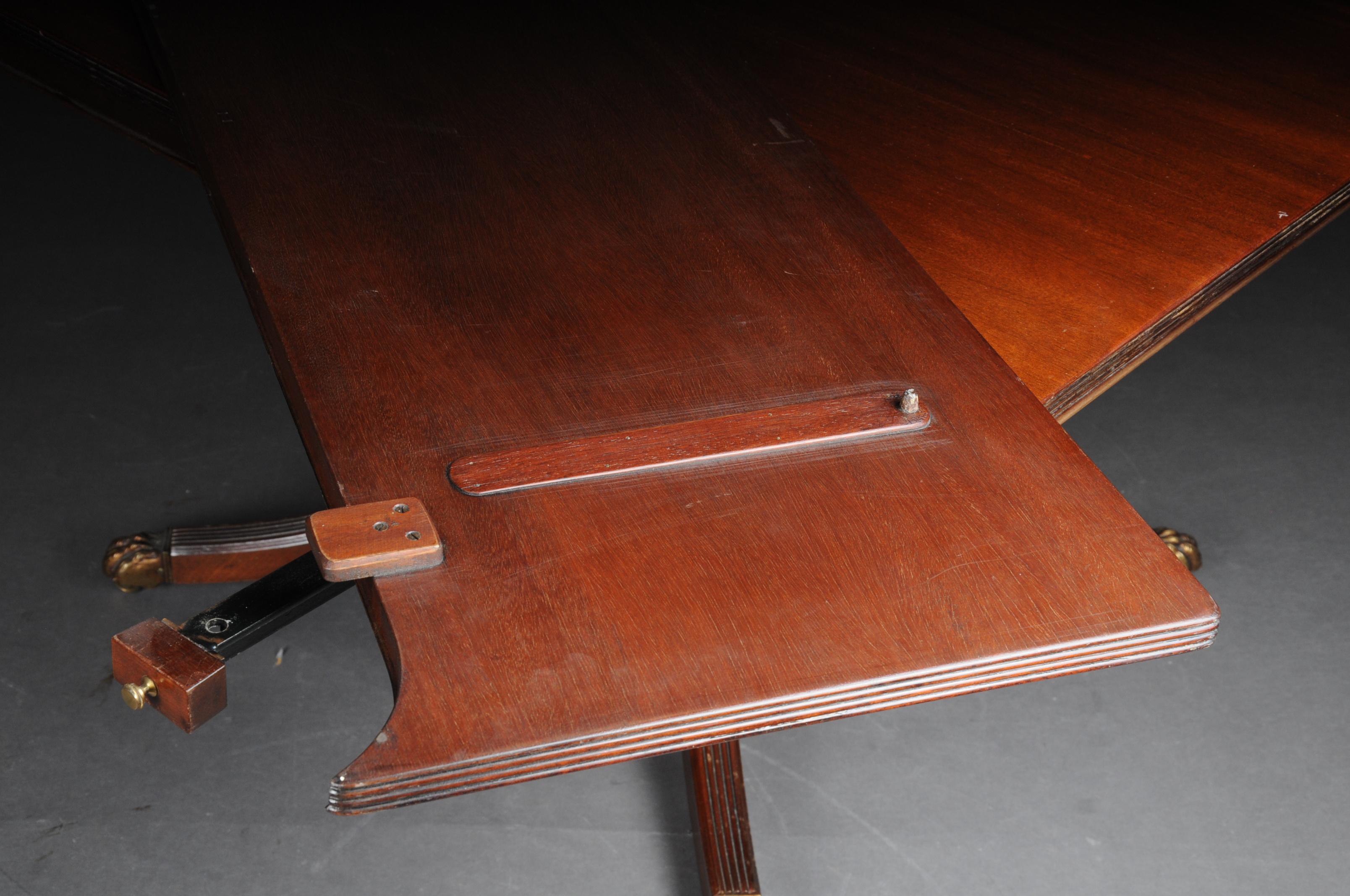 English Dining Table / Table, Mahogany, Victorian, Extendible For Sale 7