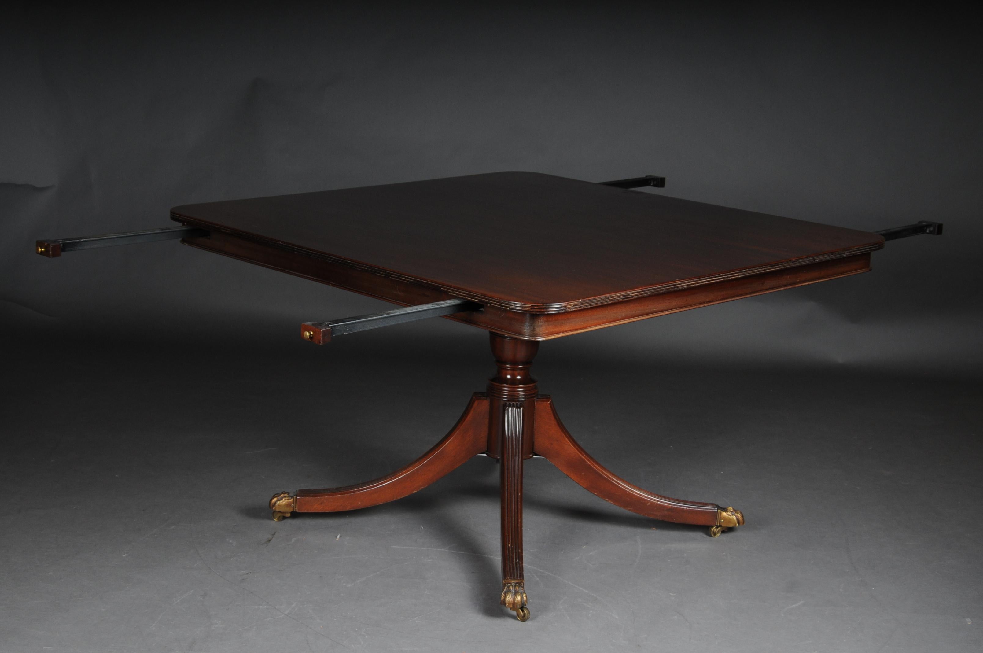 English Dining Table / Table, Mahogany, Victorian, Extendible For Sale 2