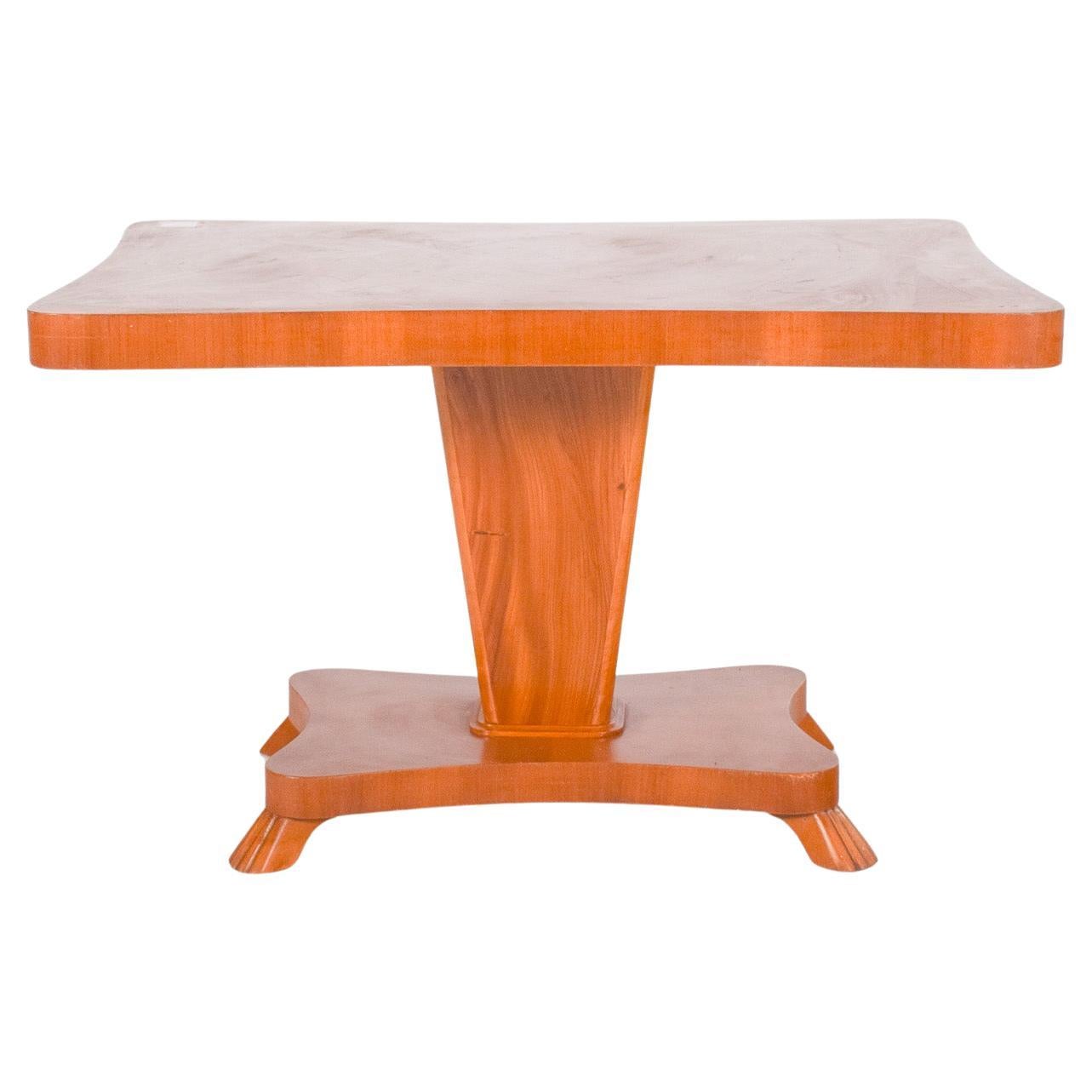 English Dining Table with Central Pedestal For Sale