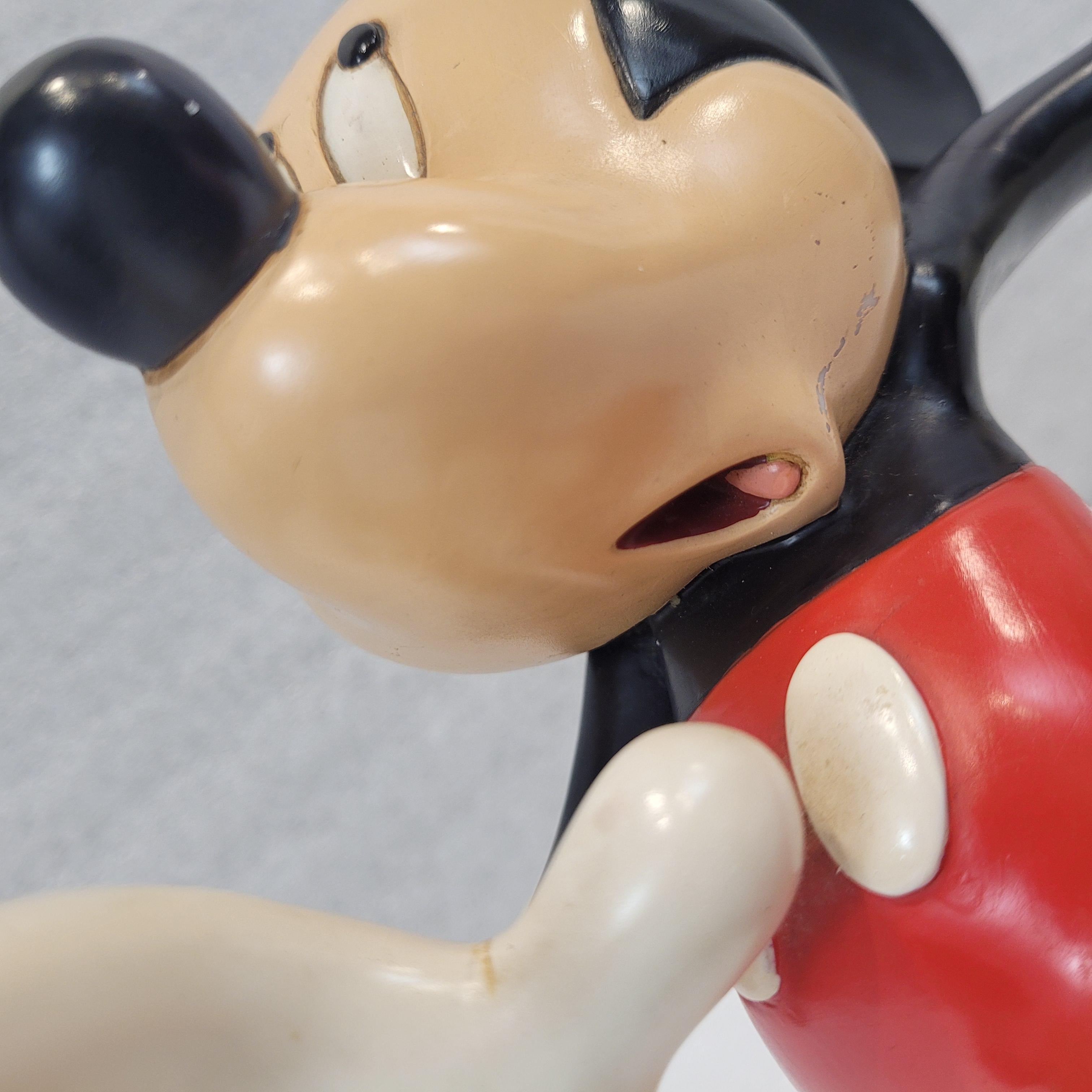 English Disney  Sculpture “Mickey Mouse on the Run”Resin  Epoxy Vintage Disney 7