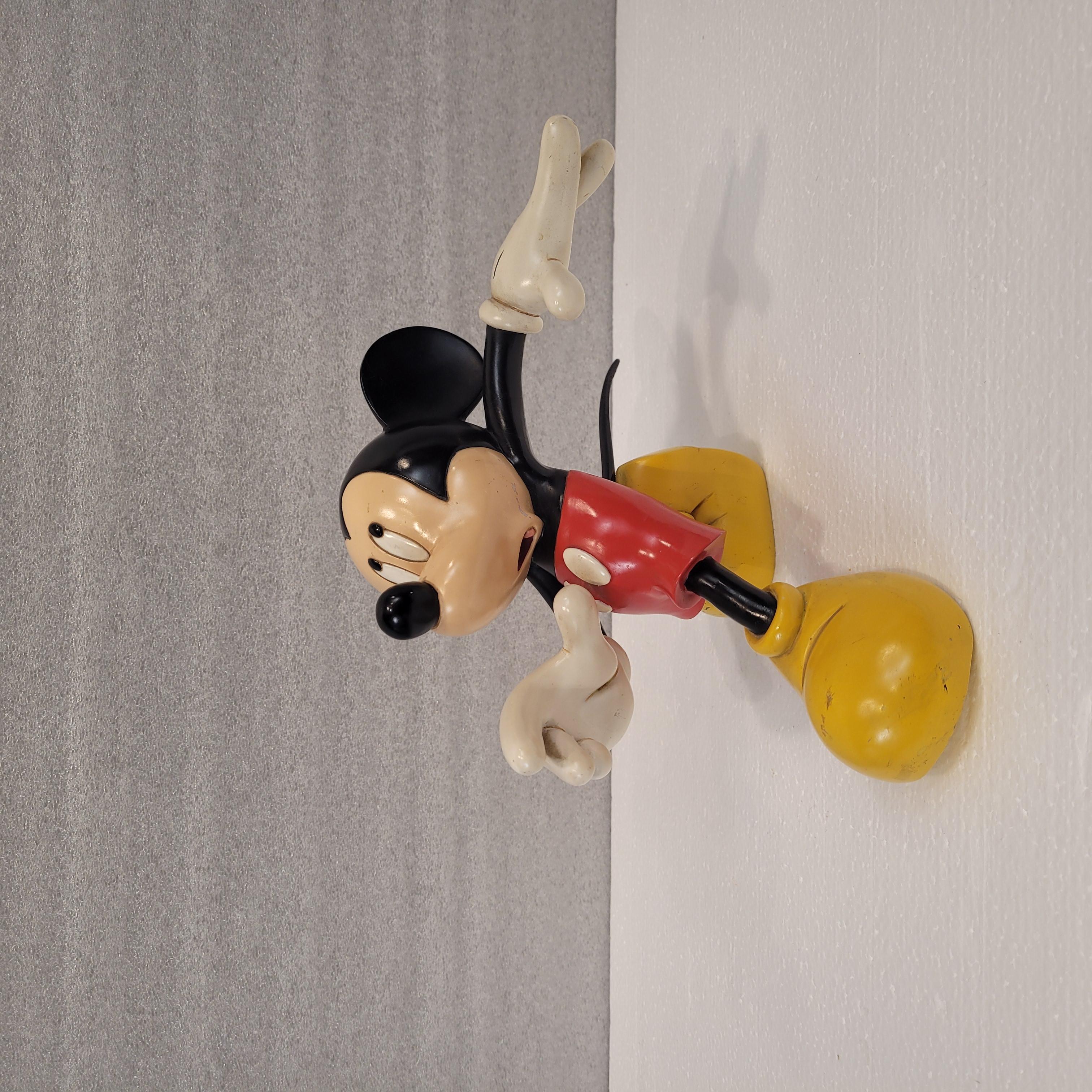 English Disney  Sculpture “Mickey Mouse on the Run”Resin  Epoxy Vintage Disney 13