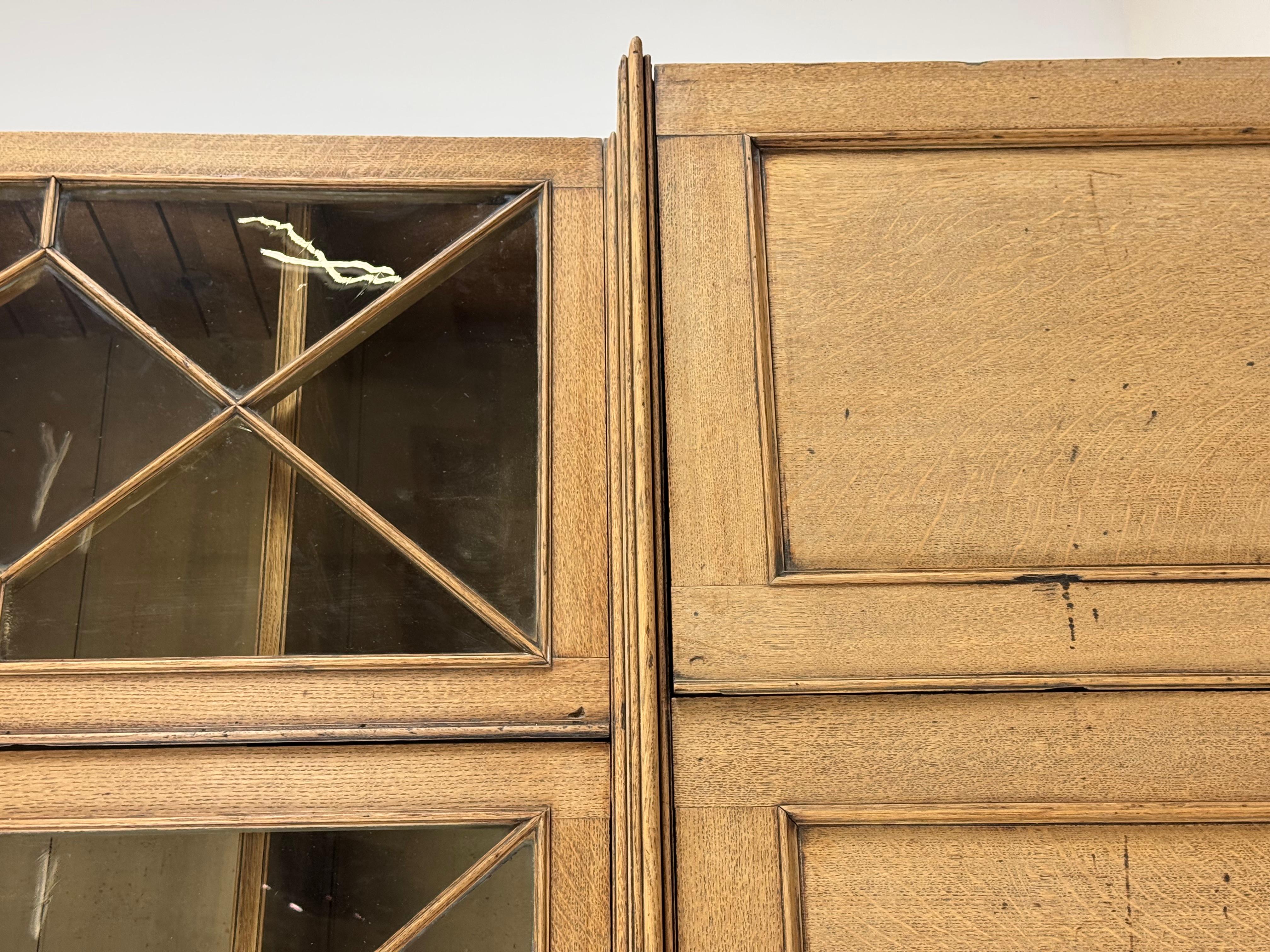 English display case 19th century oak For Sale 1