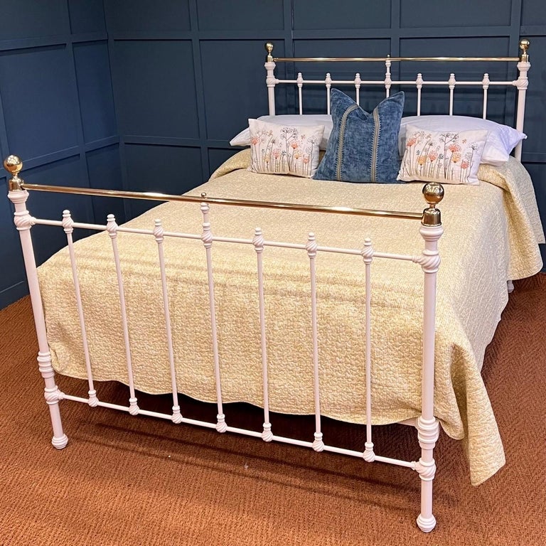 English Double Victorian Brass and Iron Bed For Sale at 1stDibs