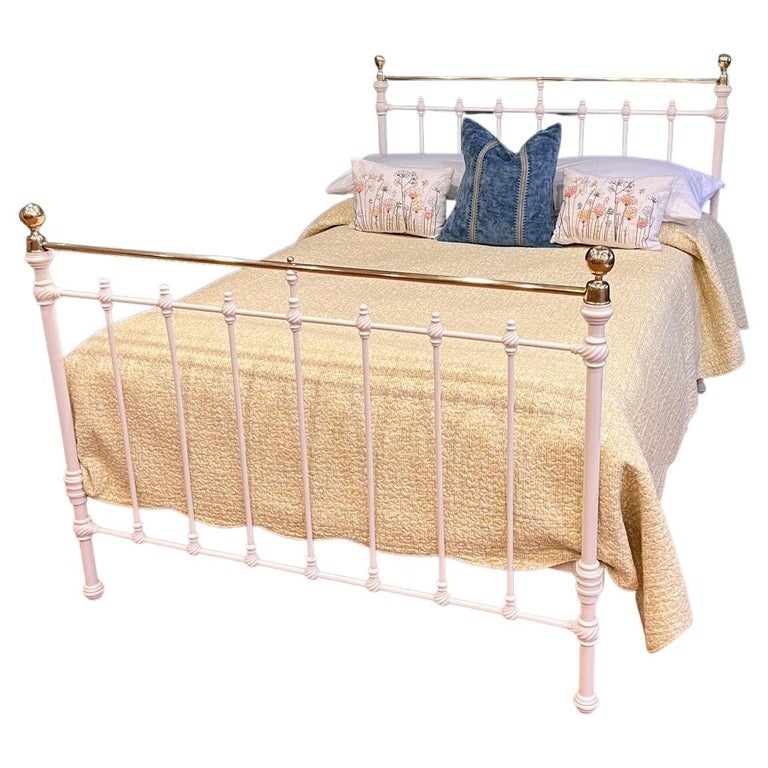 English Double Victorian Brass and Iron Bed For Sale at 1stDibs
