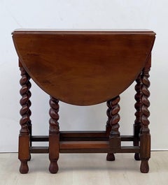 English Drop-Leaf Gate-Leg Table of Oak