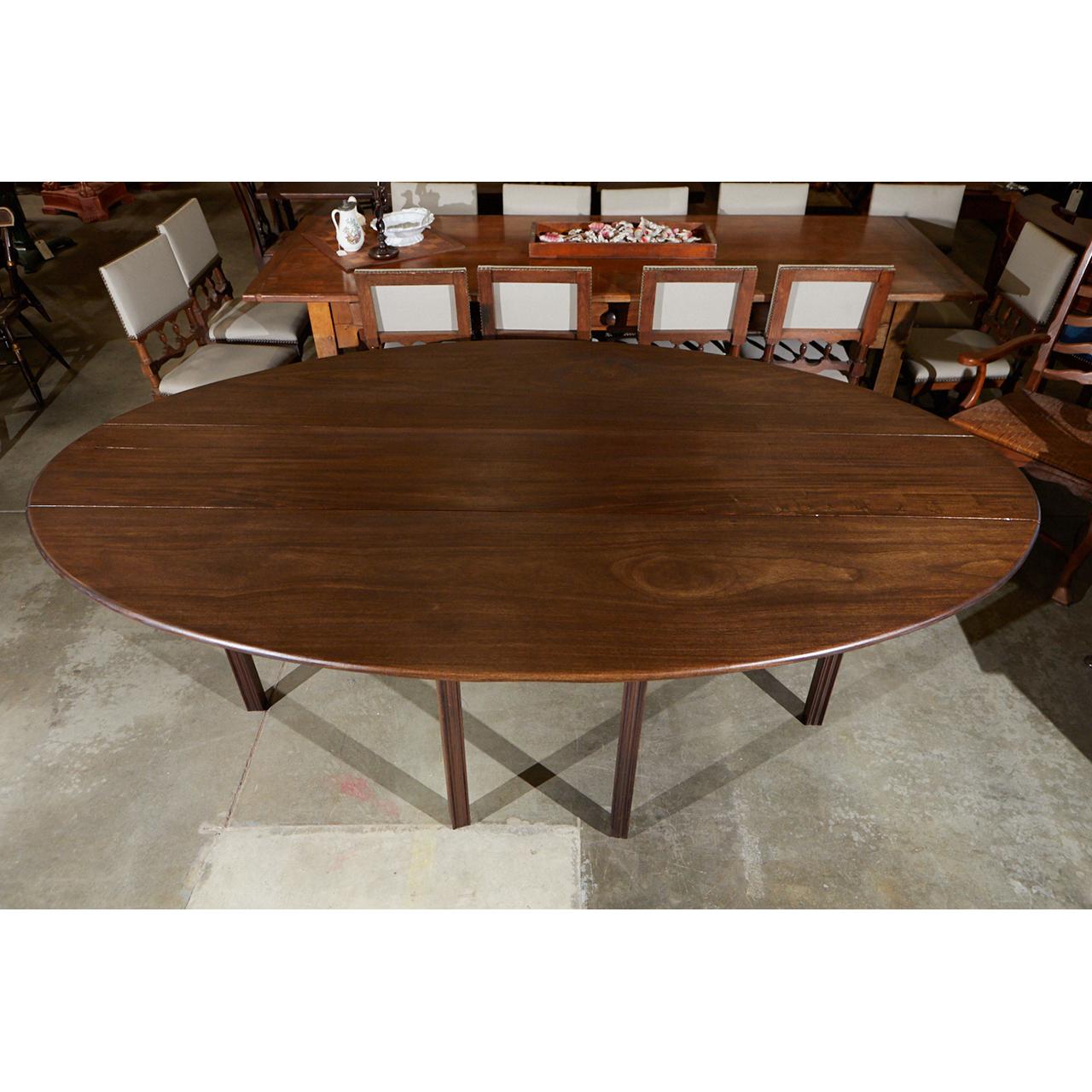 Mid-20th Century English Drop-Leaf Oval Dining Table