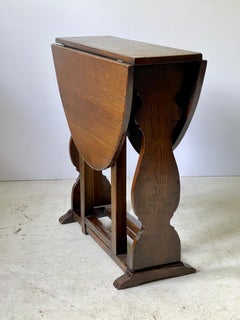 English Dropleaf Trestle Table of Oak