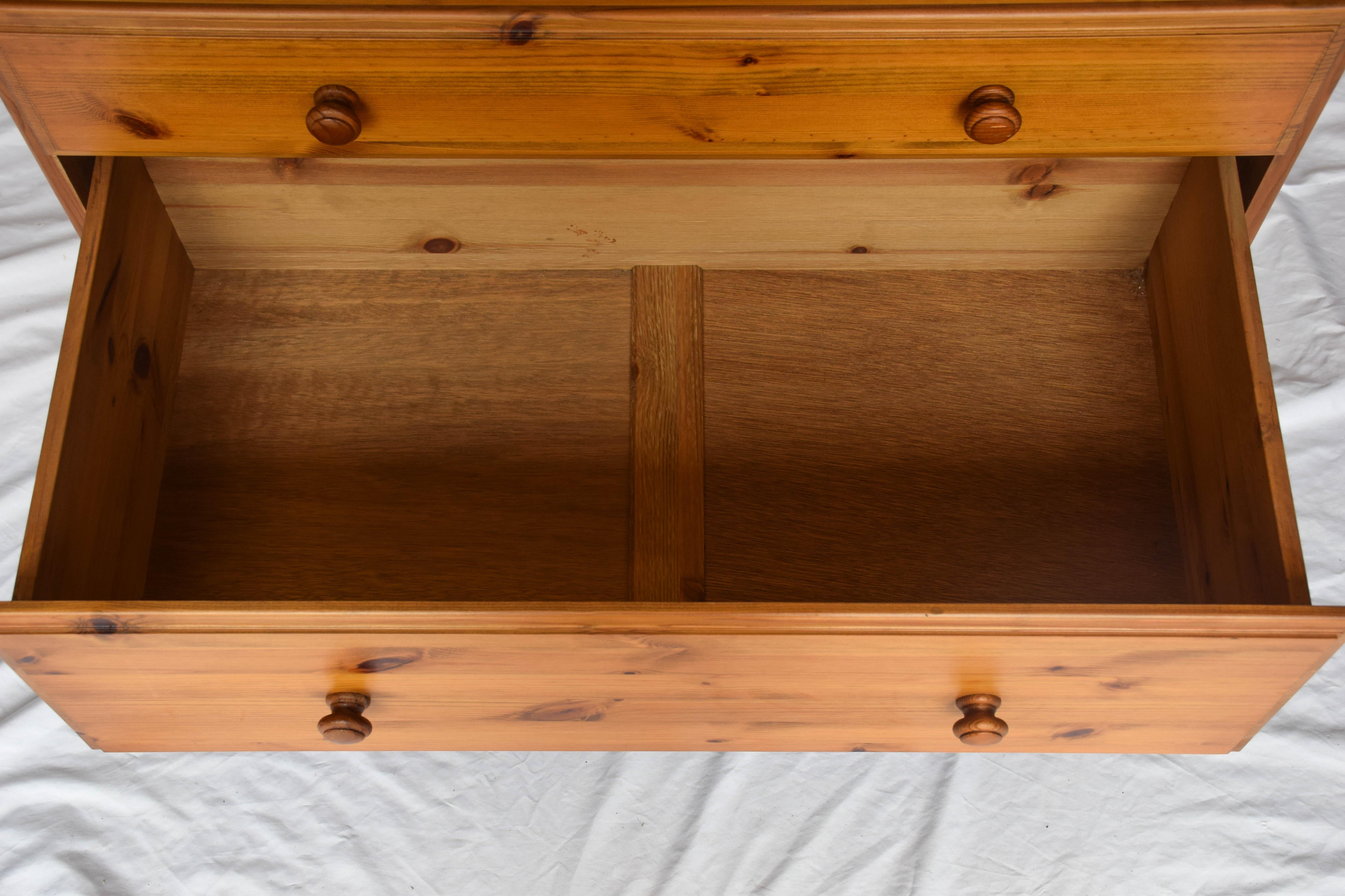 English Ducal 5 Drawer Chest of Drawers 1