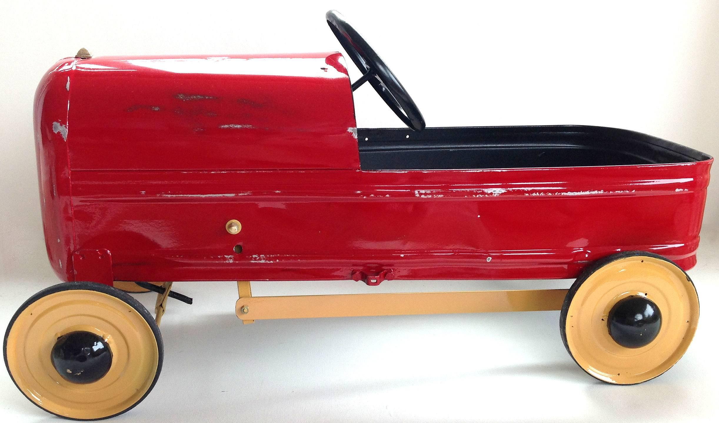 English 'Duke' Childs Pedal Car by Triang & Tri Trailer for Prop Display or Use 3