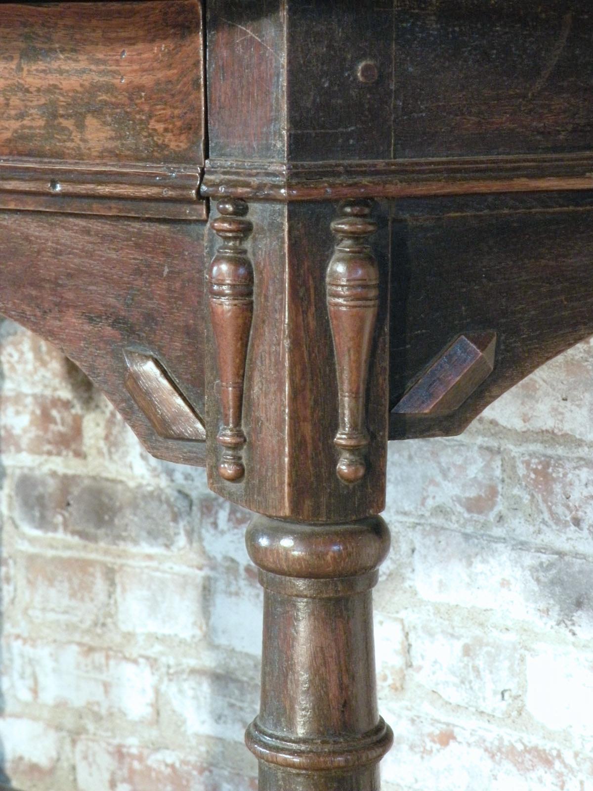 English Early 17th Century Charles I Oak Demi-lune Console Table For Sale 1