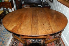 English Early 18th Century Large Oak Dropleaf Double Swing Leg Dining Table