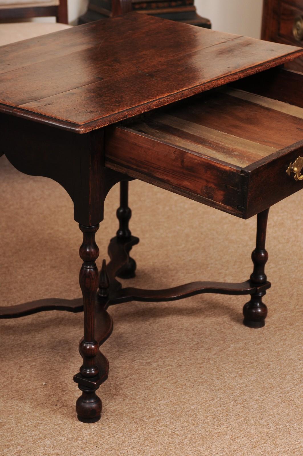 18th Century and Earlier English Early 18th Century Oak Side Table with Drawer For Sale