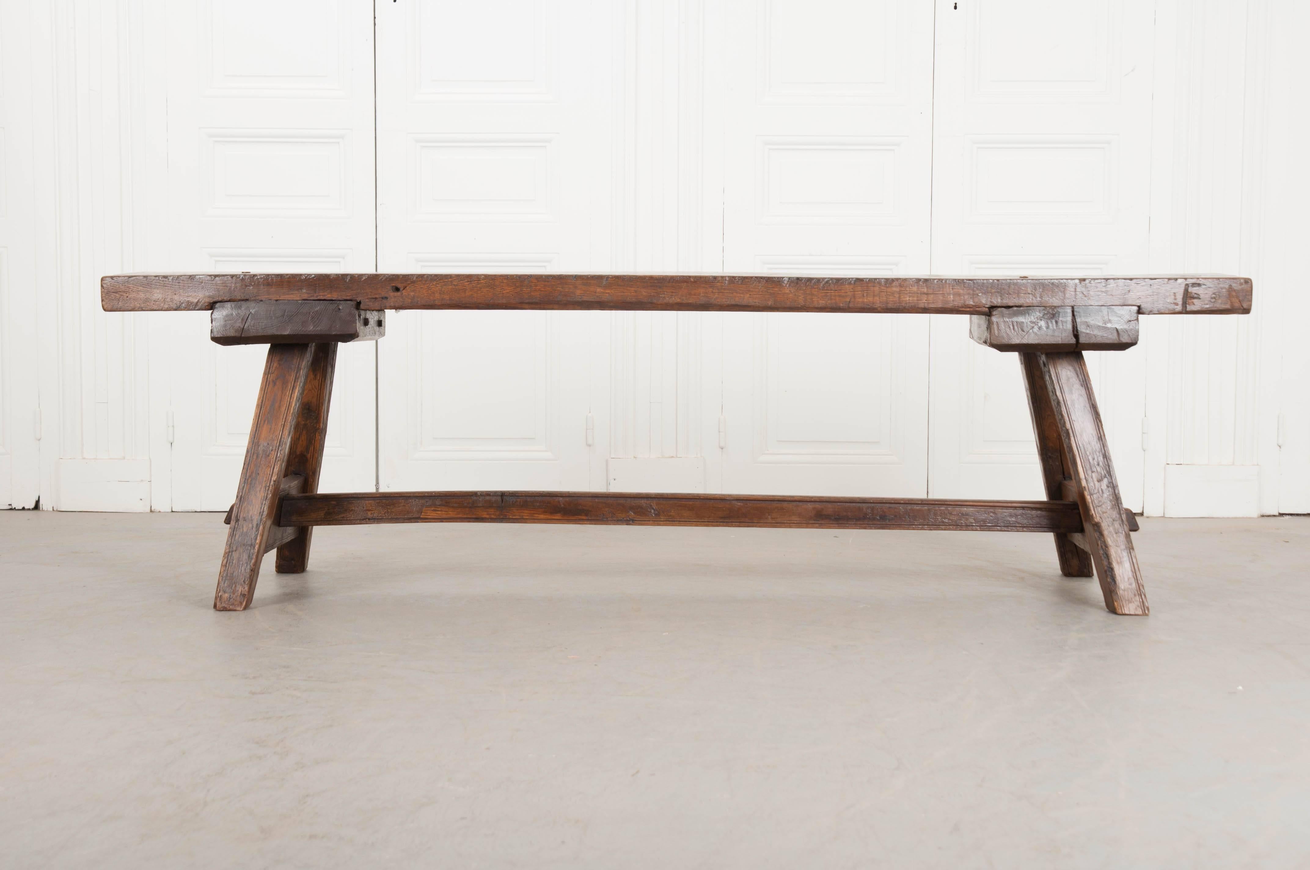 Patinated English Early 18th Century Thick Oak Bench