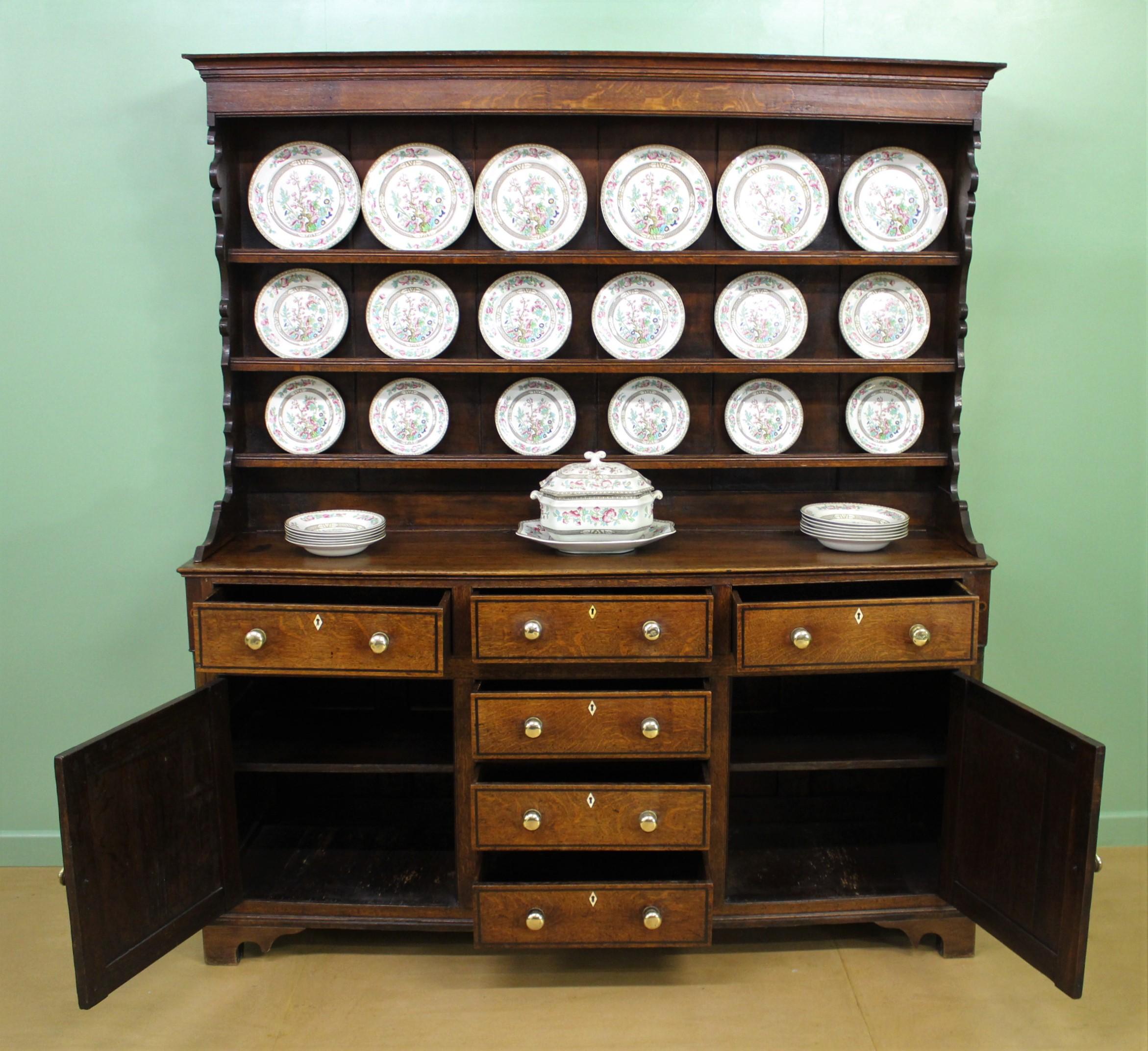 English Early 19th Century Georgian Oak Dresser For Sale 9