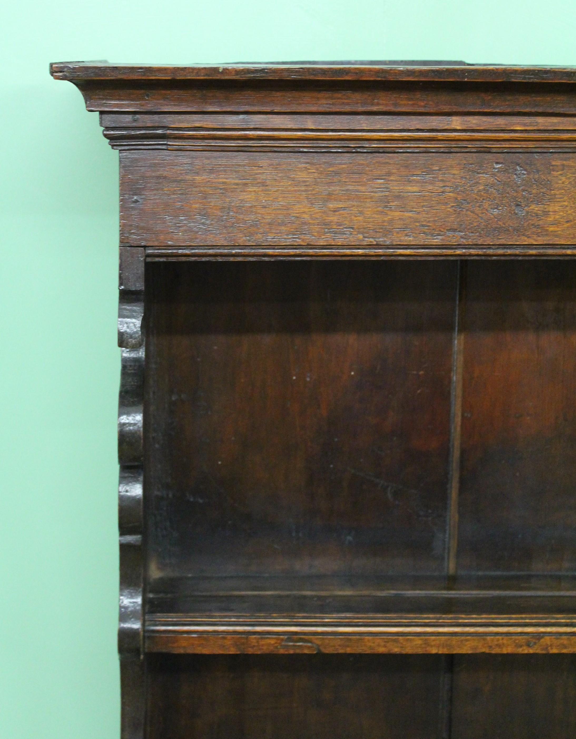 English Early 19th Century Georgian Oak Dresser For Sale 14