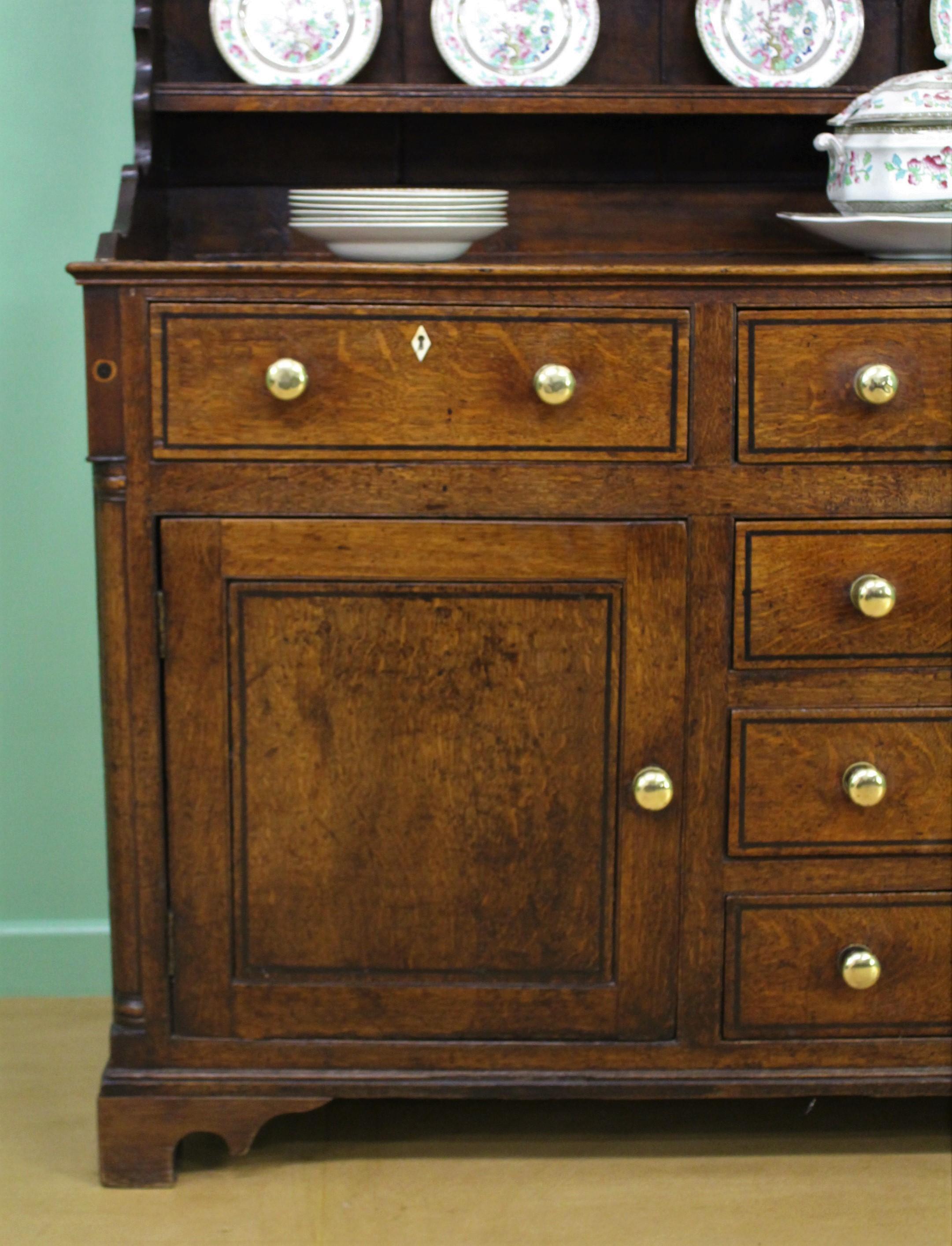 English Early 19th Century Georgian Oak Dresser For Sale 1