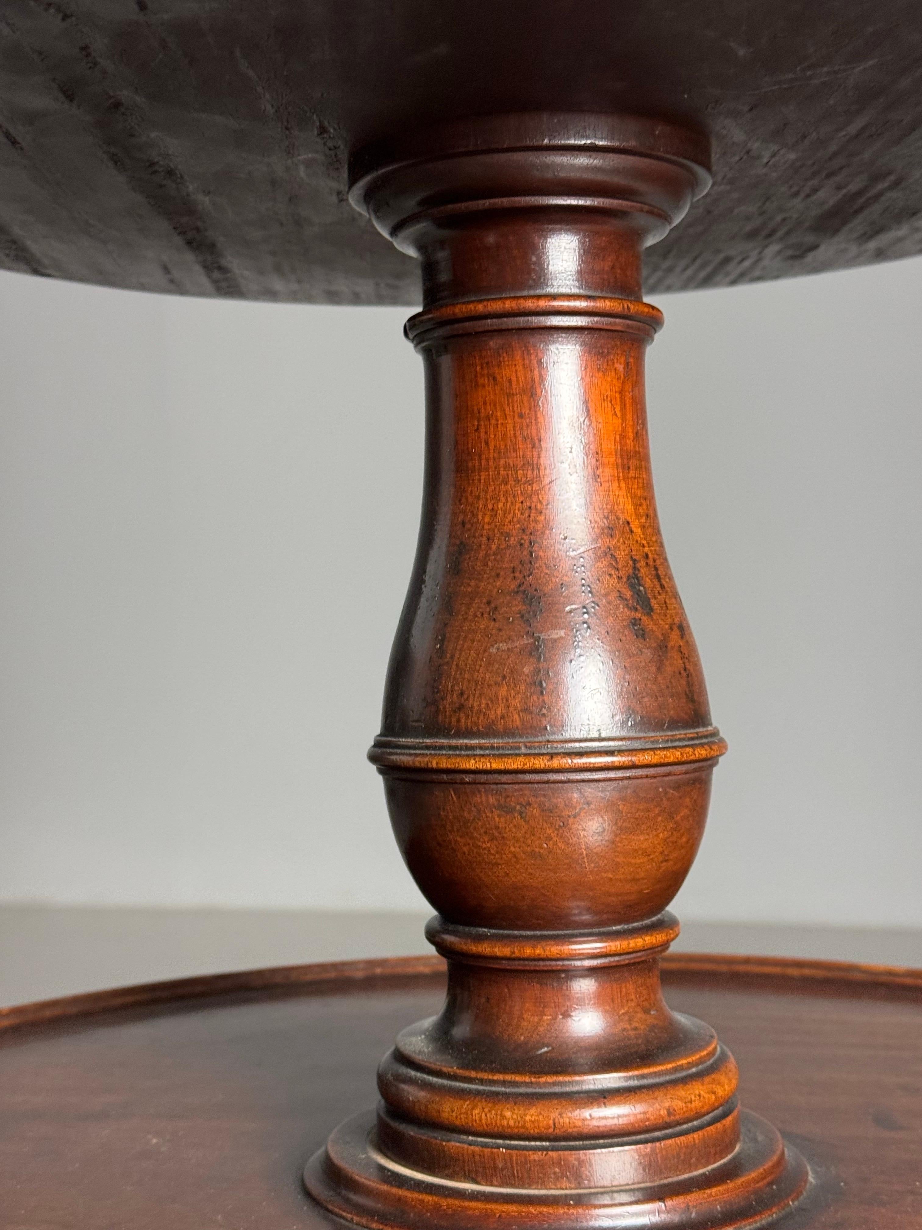 Etagère inglesa de caoba de principios del siglo XIX en venta 10