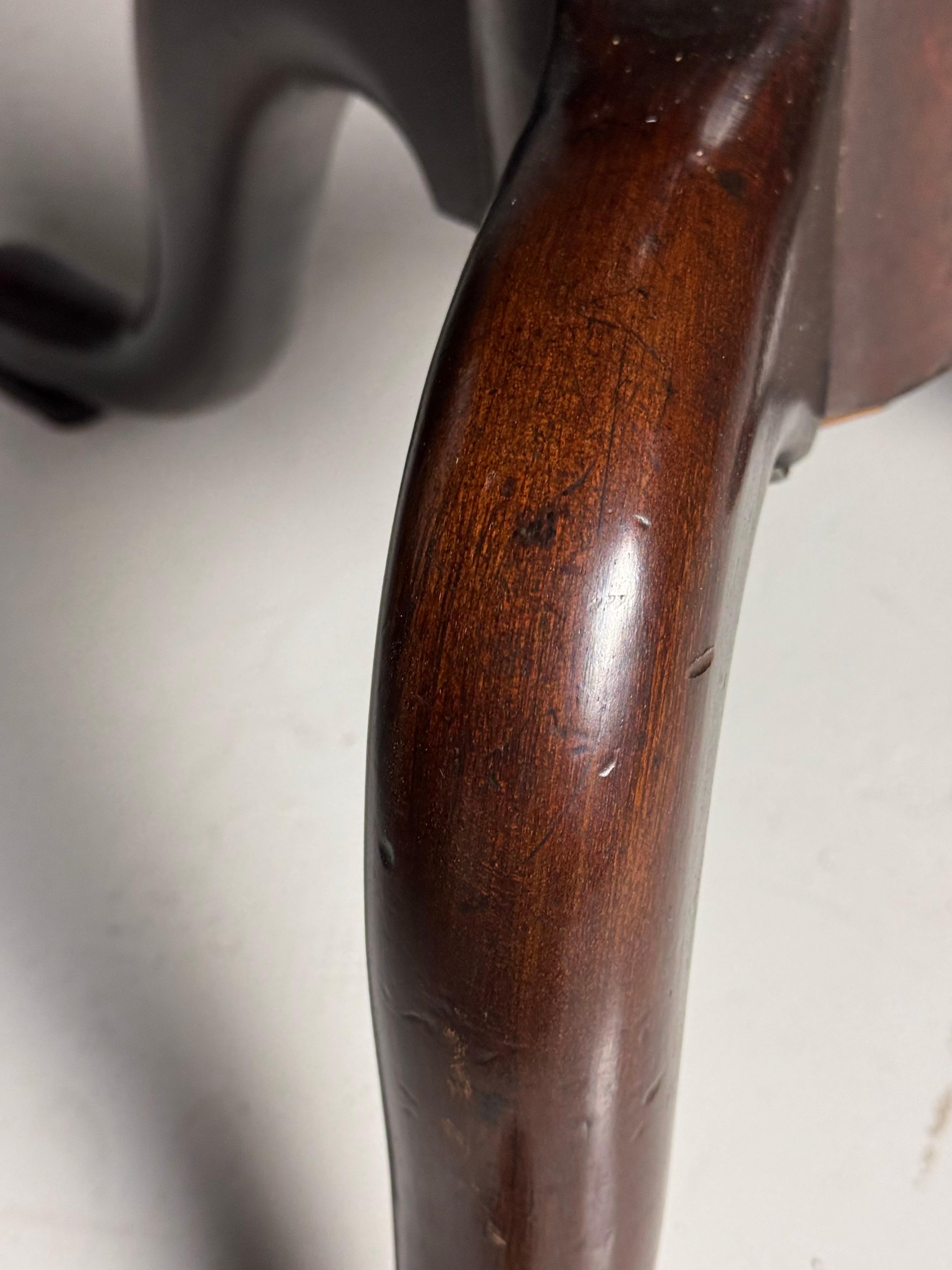 Etagère inglesa de caoba de principios del siglo XIX en venta 11