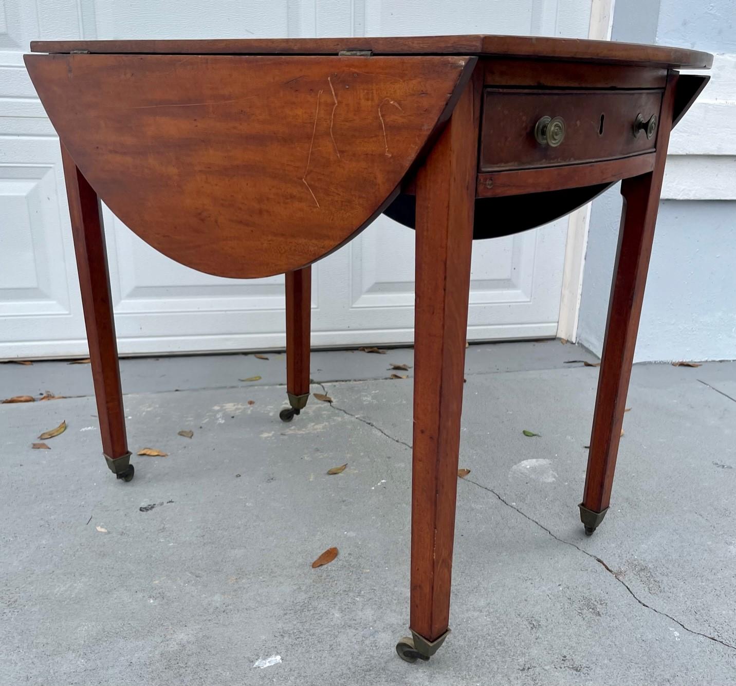 Carved English Early 19th Century Mahogany Pembroke Table For Sale